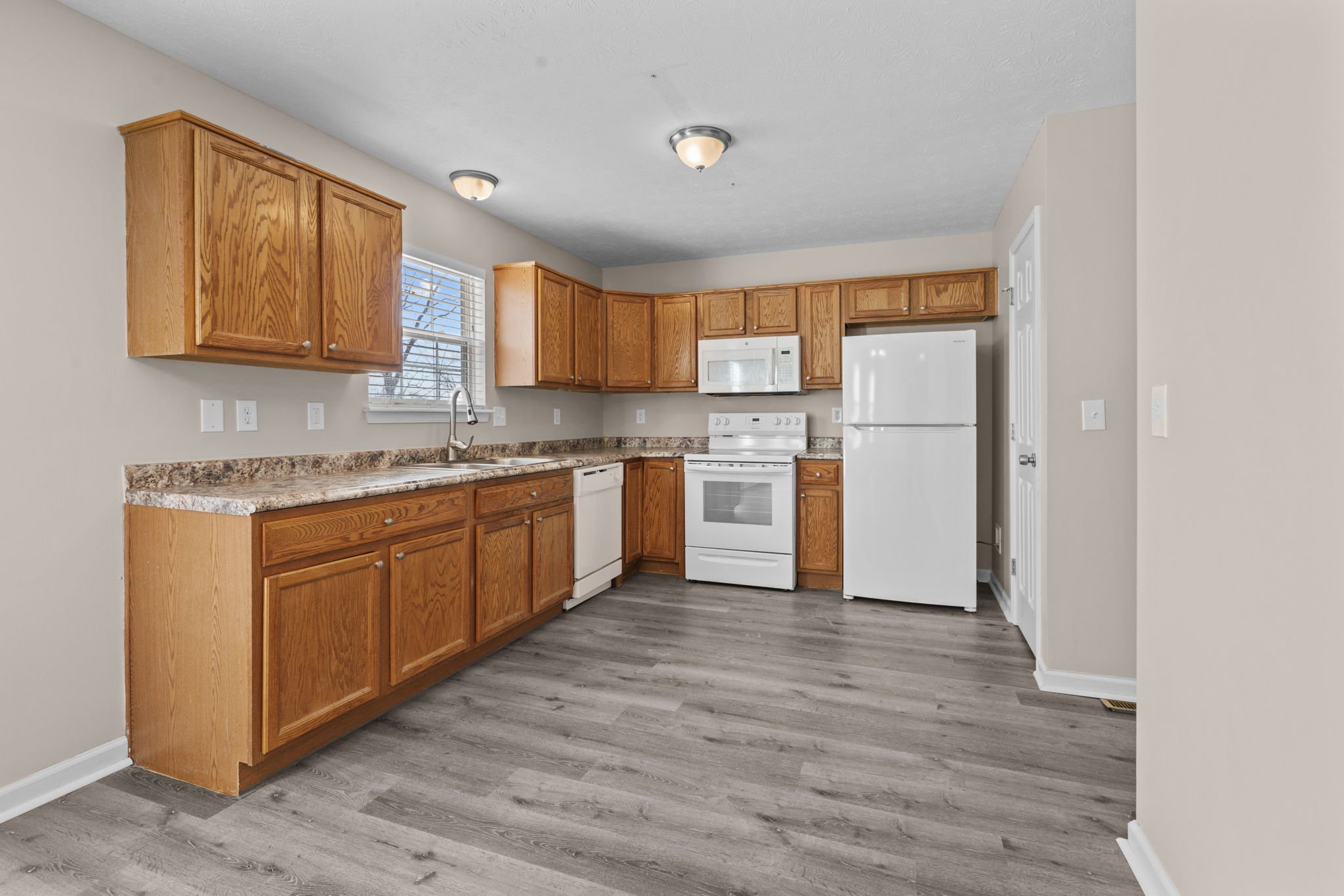 Premier is a real estate media company based in Indianapolis, Indiana that offers professional real estate photography, aerial real estate photography, 3D virtual tours Indianapolis, twilight real estate photography, and Social Media Real Estate Vide