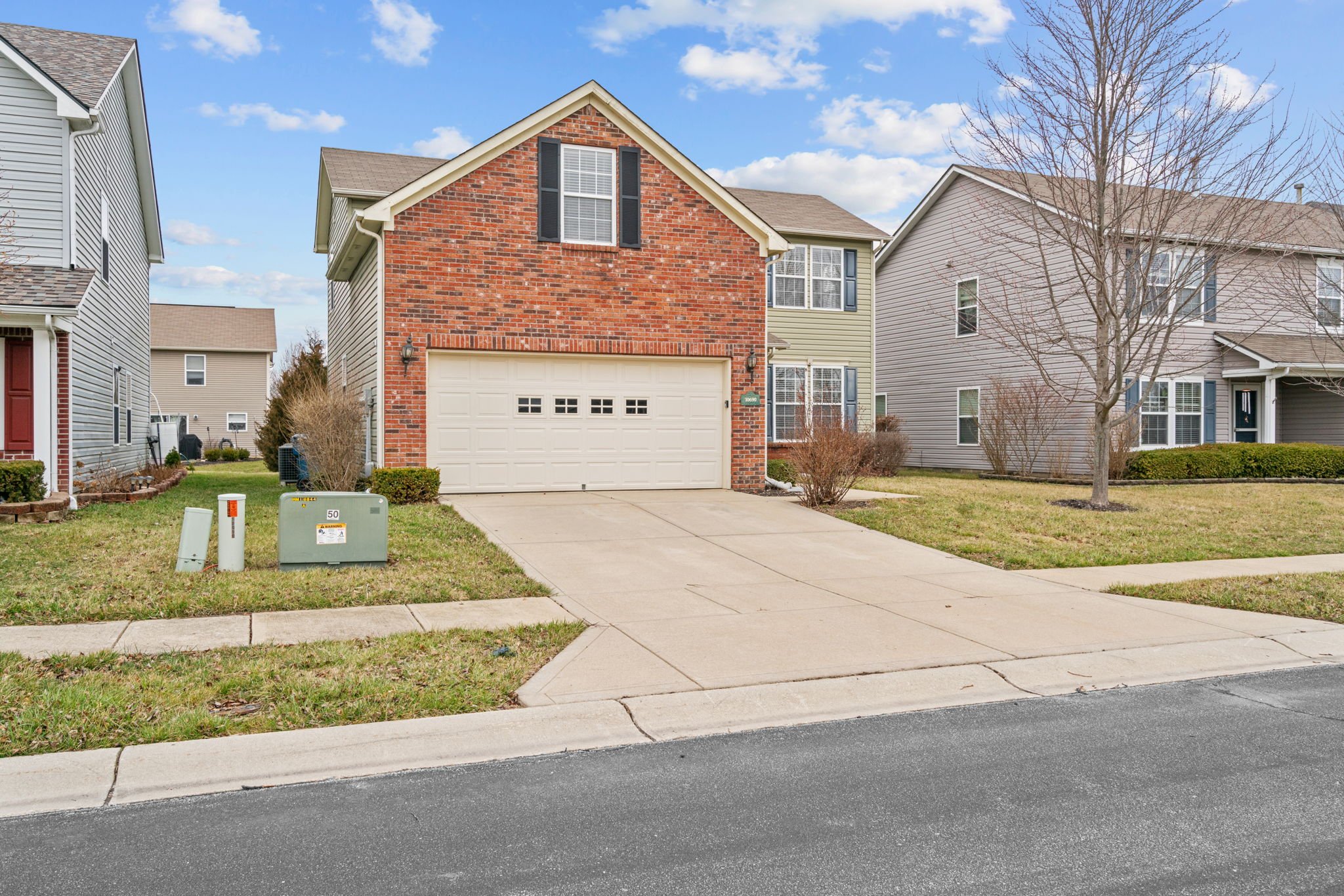 Premier is a real estate media company based in Indianapolis, Indiana that offers professional real estate photography, aerial real estate photography, 3D virtual tours Indianapolis, twilight real estate photography, and Social Media Real Estate Vide