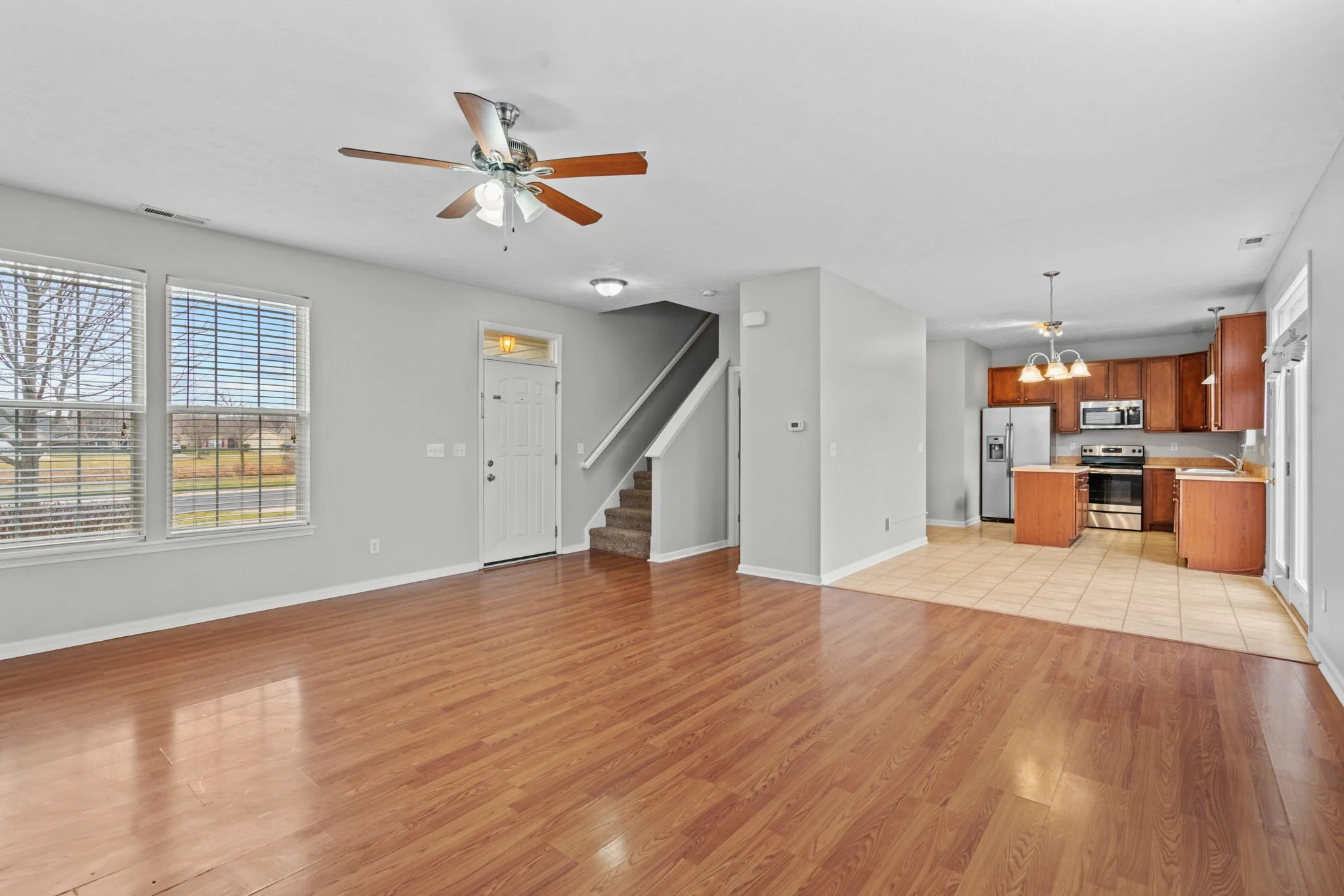 Premier is a real estate media company based in Indianapolis, Indiana that offers professional real estate photography, aerial real estate photography, 3D virtual tours Indianapolis, twilight real estate photography, and Social Media Real Estate Vide