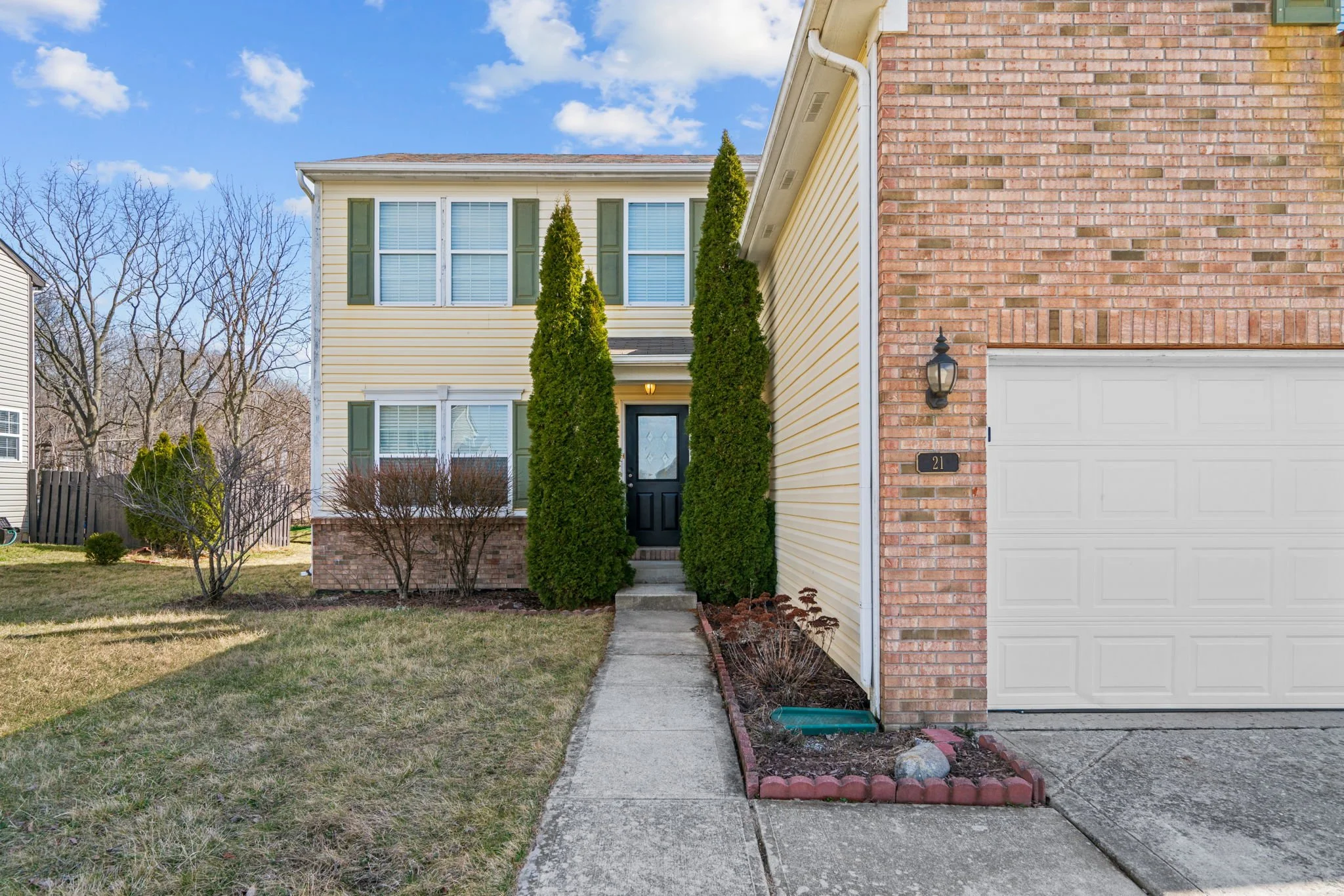 Premier is a real estate media company based in Indianapolis, Indiana that offers professional real estate photography, aerial real estate photography, 3D virtual tours Indianapolis, twilight real estate photography, and Social Media Real Estate Vide