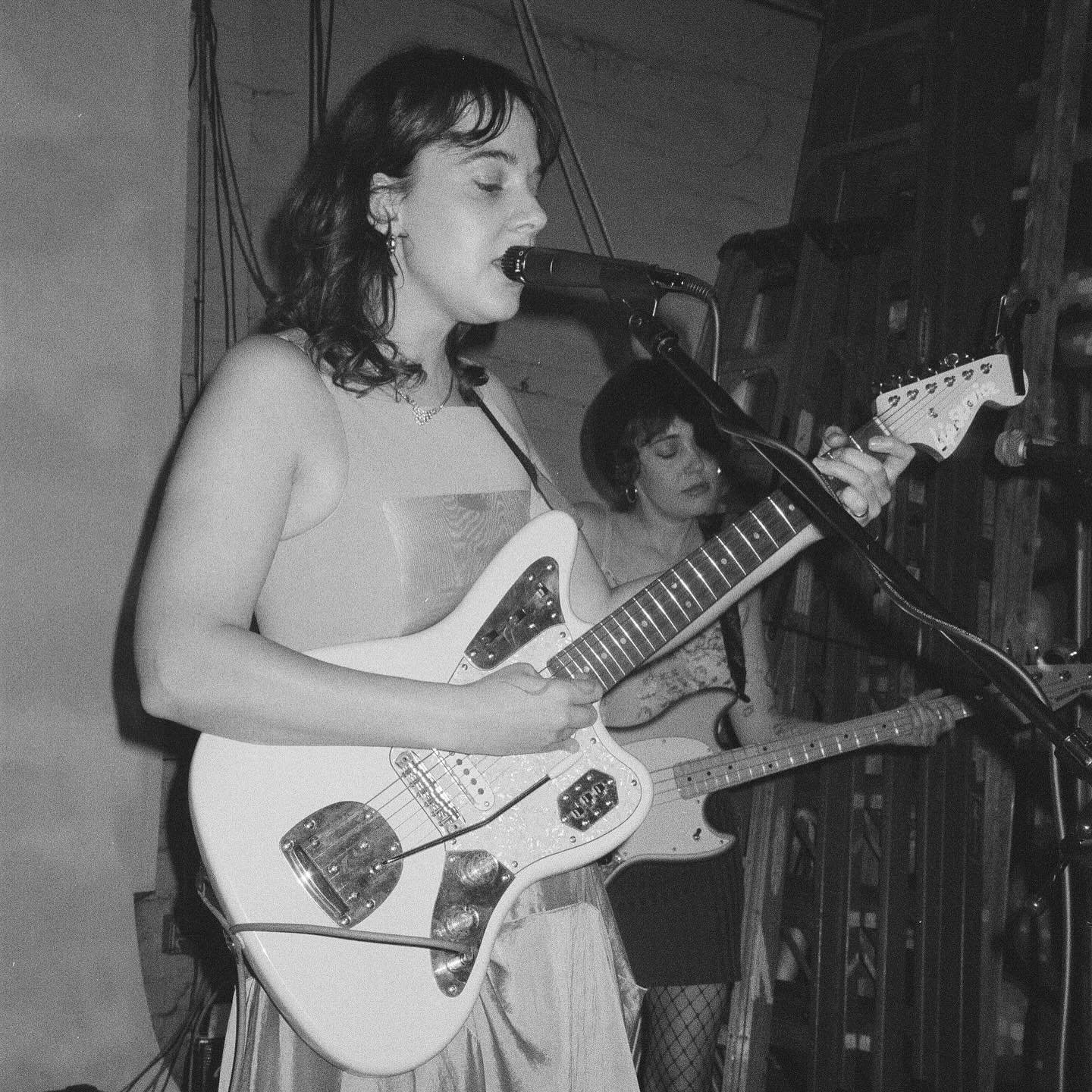 35mm film @luisshootsfilm at Haze Fest 4 in Los Angeles

Haze Fest 5 announcements soon

#35mmfilm #photography #hazefest #music #festival