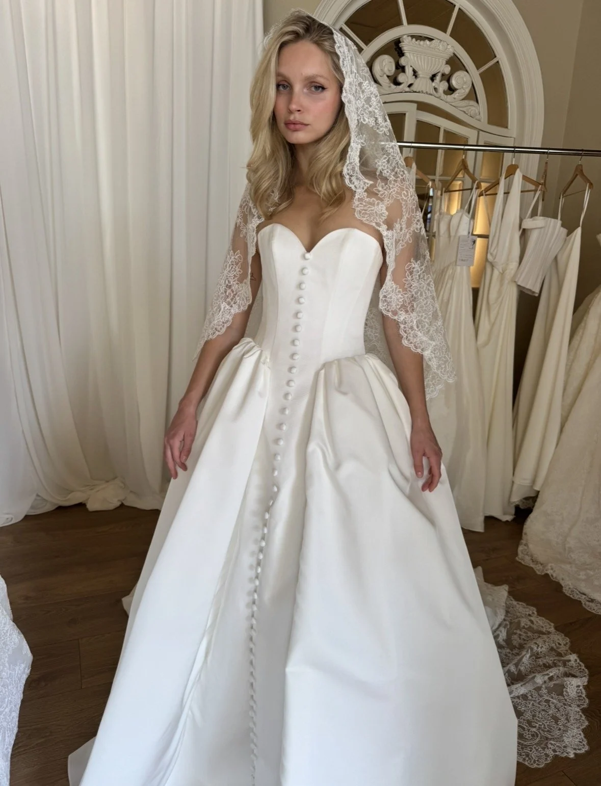 The MWL Rue is a modern bridal masterpiece with historically placed structure and boning to create a truly unique and unforgettable bridal look. Mikado is used to create structured boning and a sweetheart neckline create a sculpted, feminine silhouet