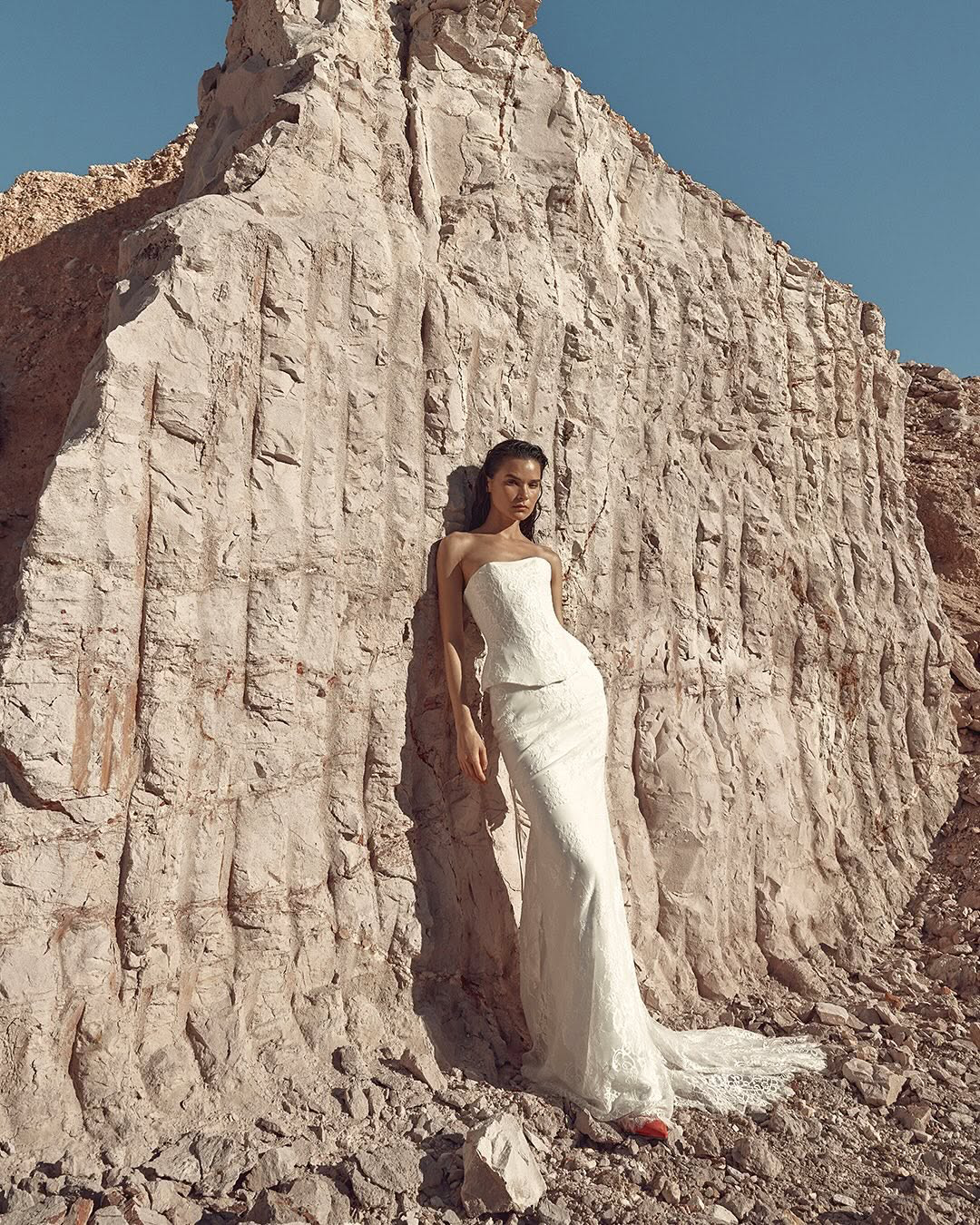 The KYHA Bride October bodice is soft and romantic, designed with statement structure and a confident silhouette. perfect for brides who want a modern edge lace look while maintaining modern bridal elegance. October pairs beautifully with Clover skir