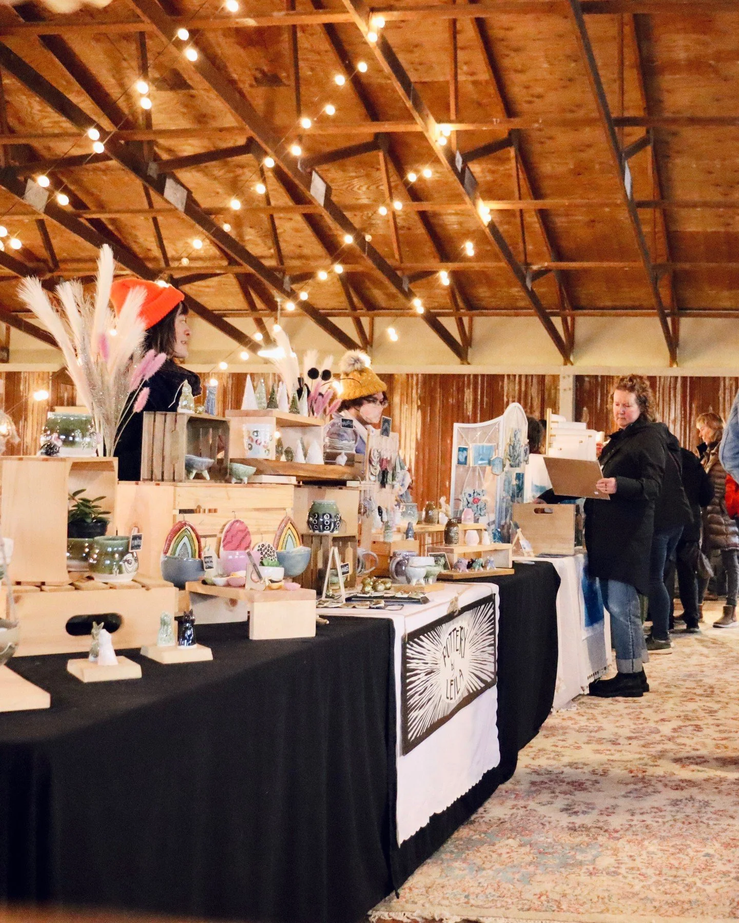 The days are getting colder and the holidays are almost here!✨ We can't wait to host 35+ makers at each of our Valley Made holiday shopping weekends! Save the details below👇
Dates: Nov 15-16, Dec 6-7, Dec 20-21
Time: 10am-4pm
Location: The Hillcres