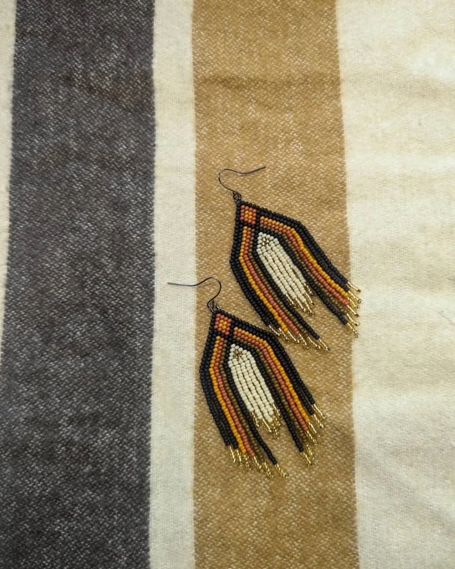 Make your list, check it twice, then head to Valley Made this weekend😉  We've got 39 local makers popped up at Hillcrest Lodge, Sat &amp; Sun from 10am-4pm. You won't want to miss it!

Makers Featured:
@spiralsquaredesigns
@ellie_vanpelt
@limelight.