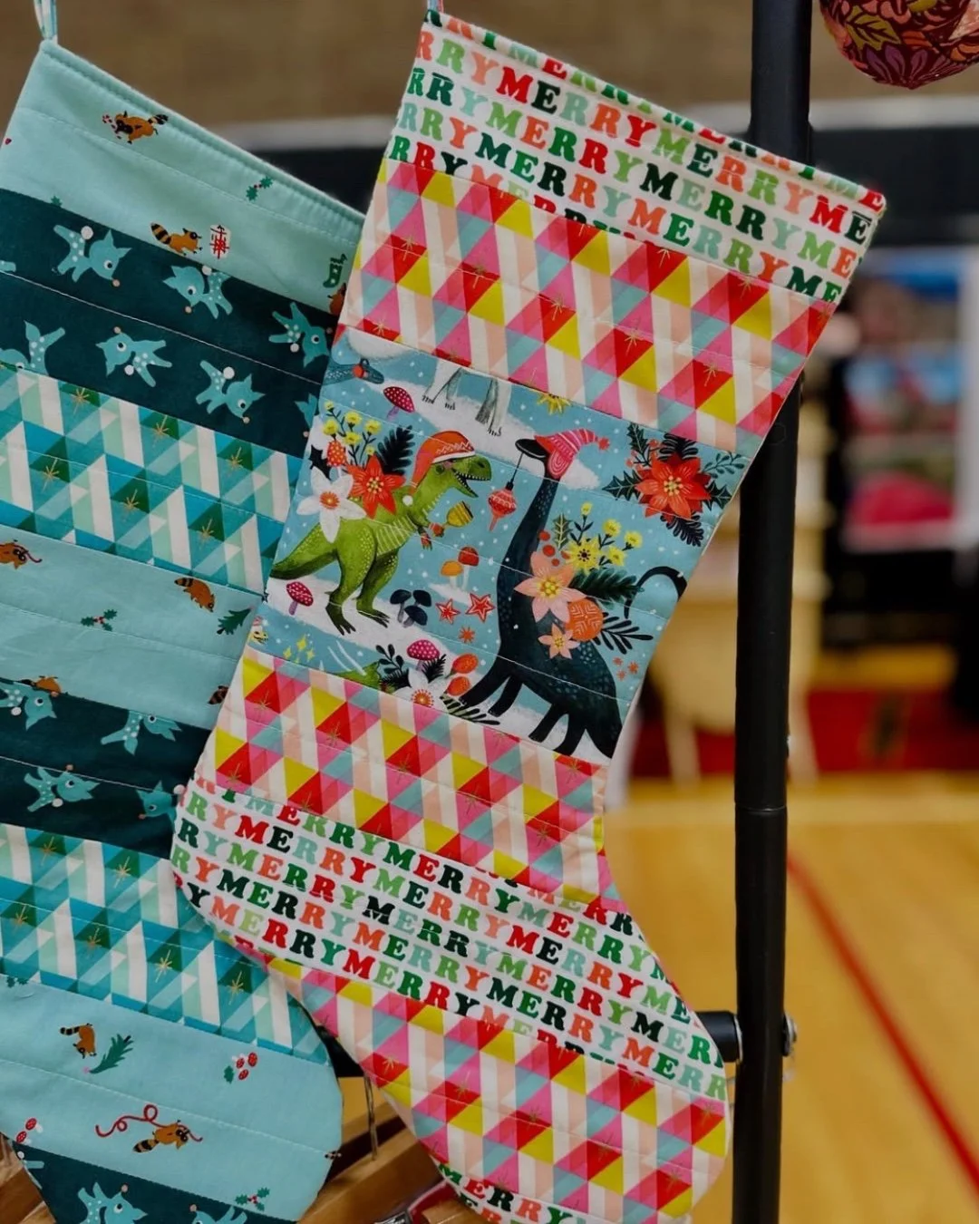 Deck the halls with handmade goodies🙌 Join us tomorrow and Sunday at Hillcrest Lodge to shop from 39 local makers. See you there!

Makers Featured:
@seattle_stitchery
@ruthryanjewelry
@chroma.rex
@potterybyleila