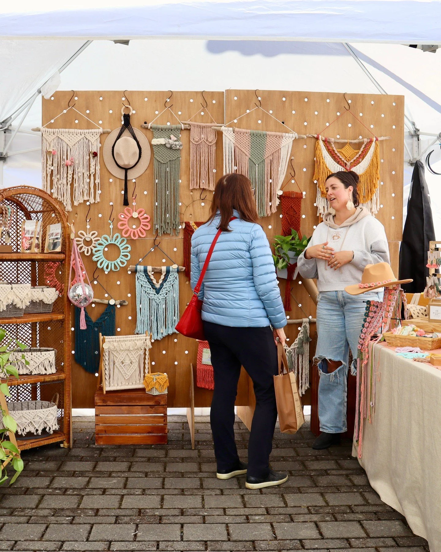 What is the Valley Made Market? Our mission is to celebrate the indie-made economy and foster community connections. There are so many talented artists in our community who have work to share! Apply today to become a maker at our 2026 outdoor season-