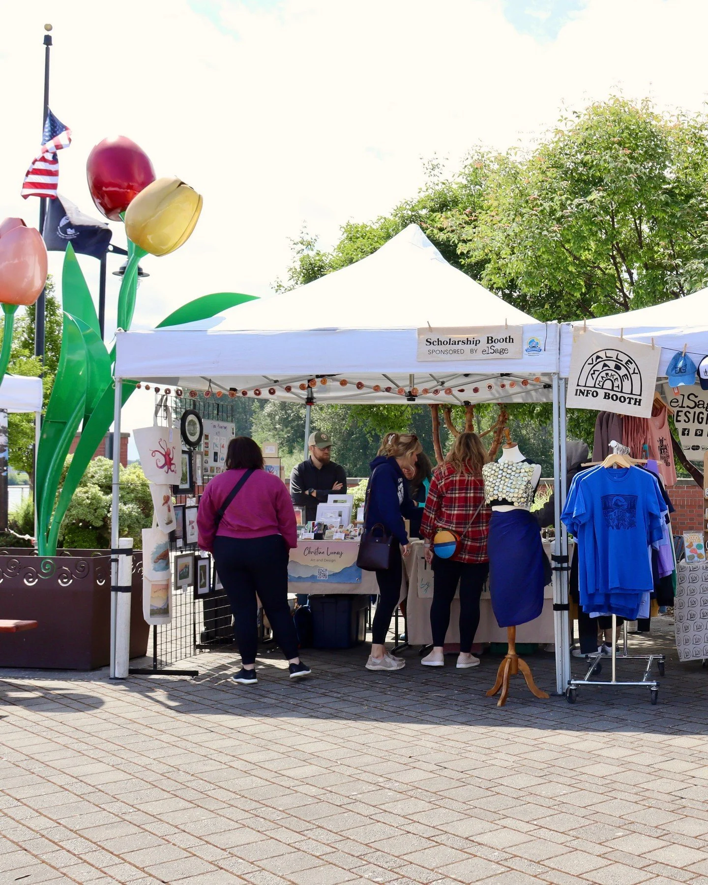 Applications for the Valley Made Scholarship Booth are open through the end of the month! This no-cost opportunity includes a fully equipped booth (tent, table, weights + table cloth), so selected artists can focus on selling and making connections. 