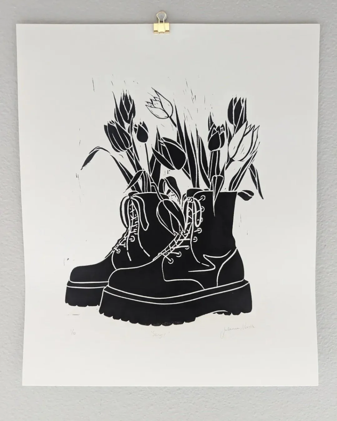 This Sunday, spend the day in Skagit Valley!🌷 Visit the beautiful tulip fields, eat lunch at a local spot, and stop by Valley Made Market in Downtown Mount Vernon to shop from 45+ small businesses while jamming to two live bands. We hope to see you 