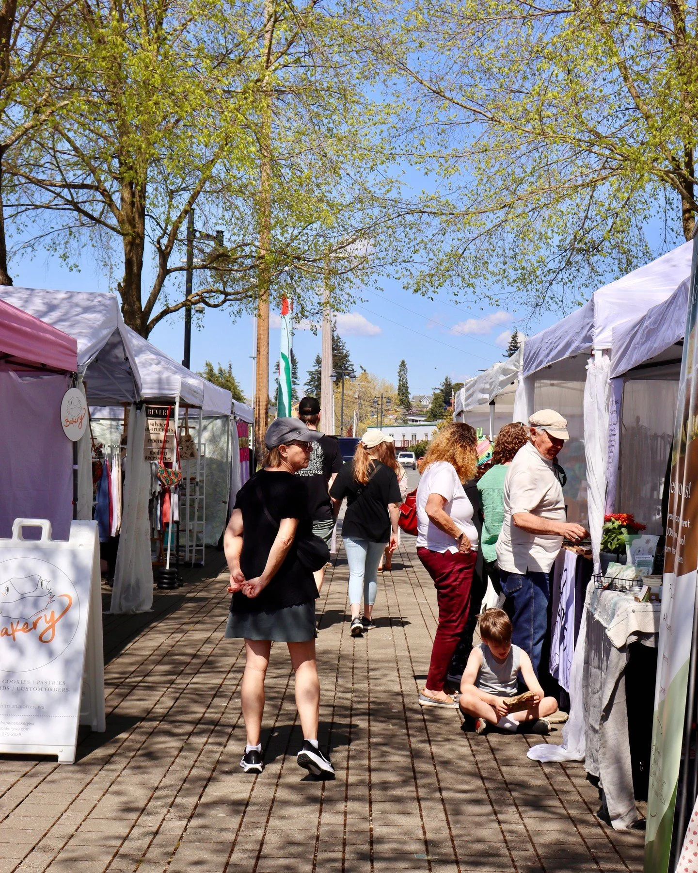 What a kickoff to the season! 🤩 Thank you to everyone who came out to Valley Made Market yesterday. Shopping small, connecting with makers, and filling the market with such great energy. Your support truly means the world to all of us. We can't wait