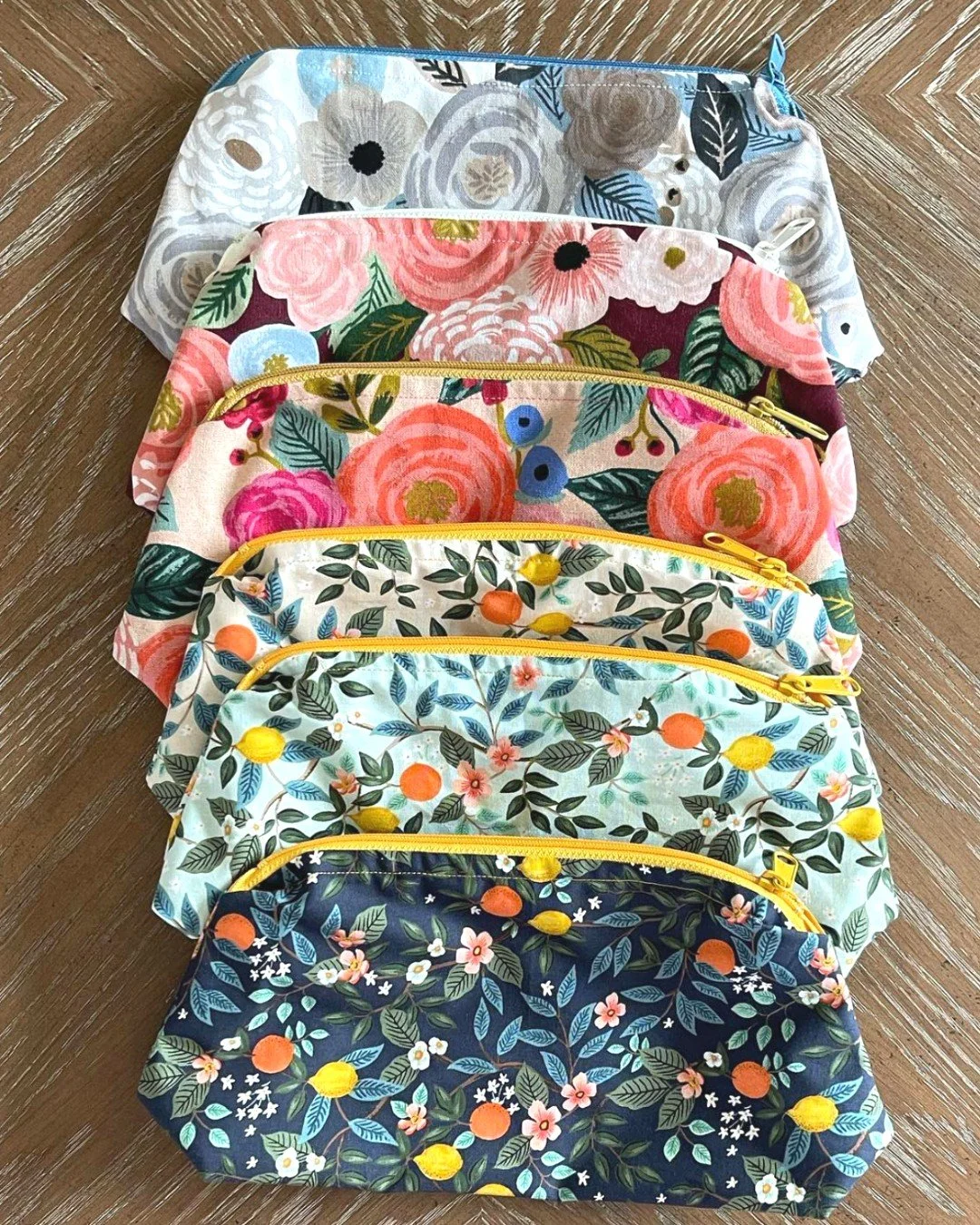 April showers bring May flowers💐 Our makers are bringing blooms in every shape and form to Valley Made on May 31st. You won't want to miss it!

Makers Featured:
@lira_sloss
@auntiemsflowers
@raisingwolvez
@cutefunjoydesigns
@poppy.designco
@pnr_desi