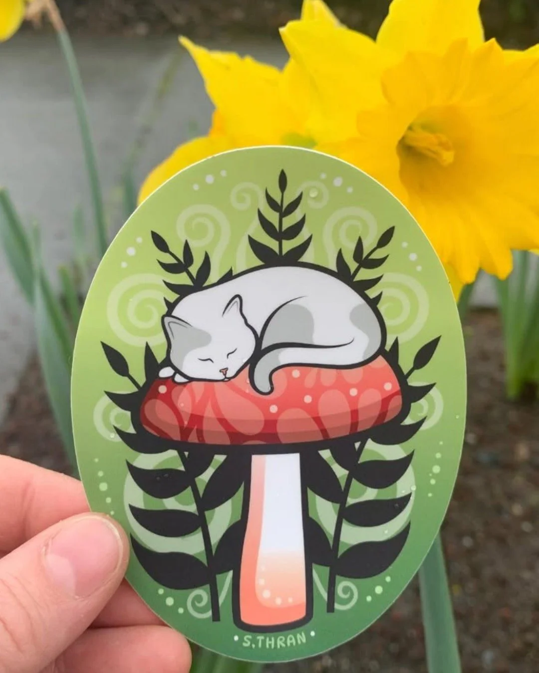 Colorful and inspiring goods are something you're guaranteed to find at our next market! Here's a sneak peek at some cool creations--> 

Featured Creators:
@lilylakeartanddesign
@rainbeedesigns
@Artandhappinessbellingham
@heyabbystudio
@livijoyhoo