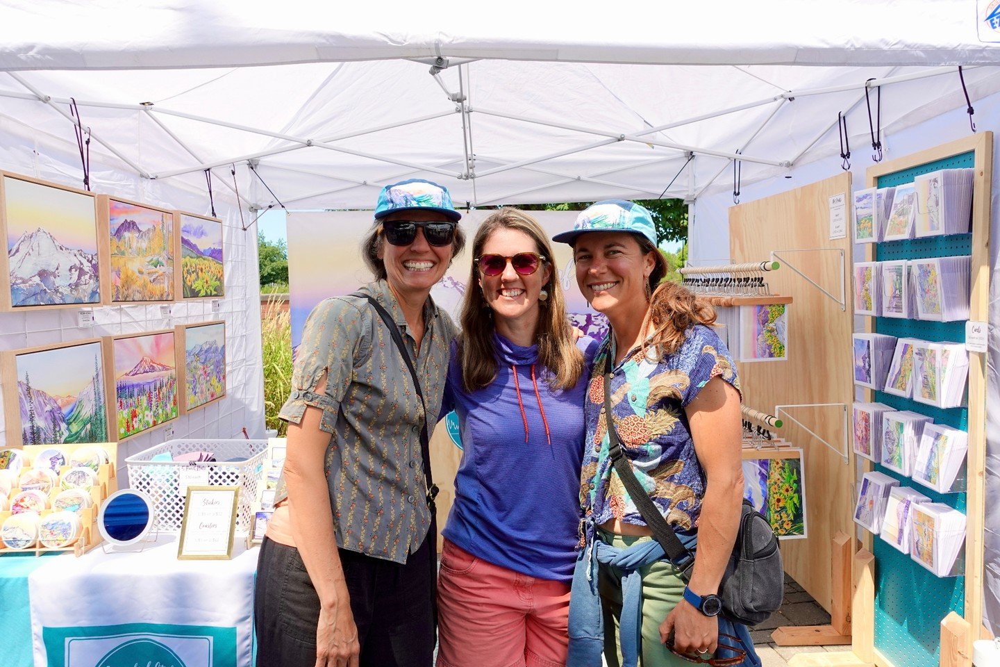 The magic of Valley Made isn't just what's on the tables, it's the connections made between people. Thank you for making Valley Made Market a place where community comes first!🩷
Join us for the next one on Aug 23rd!