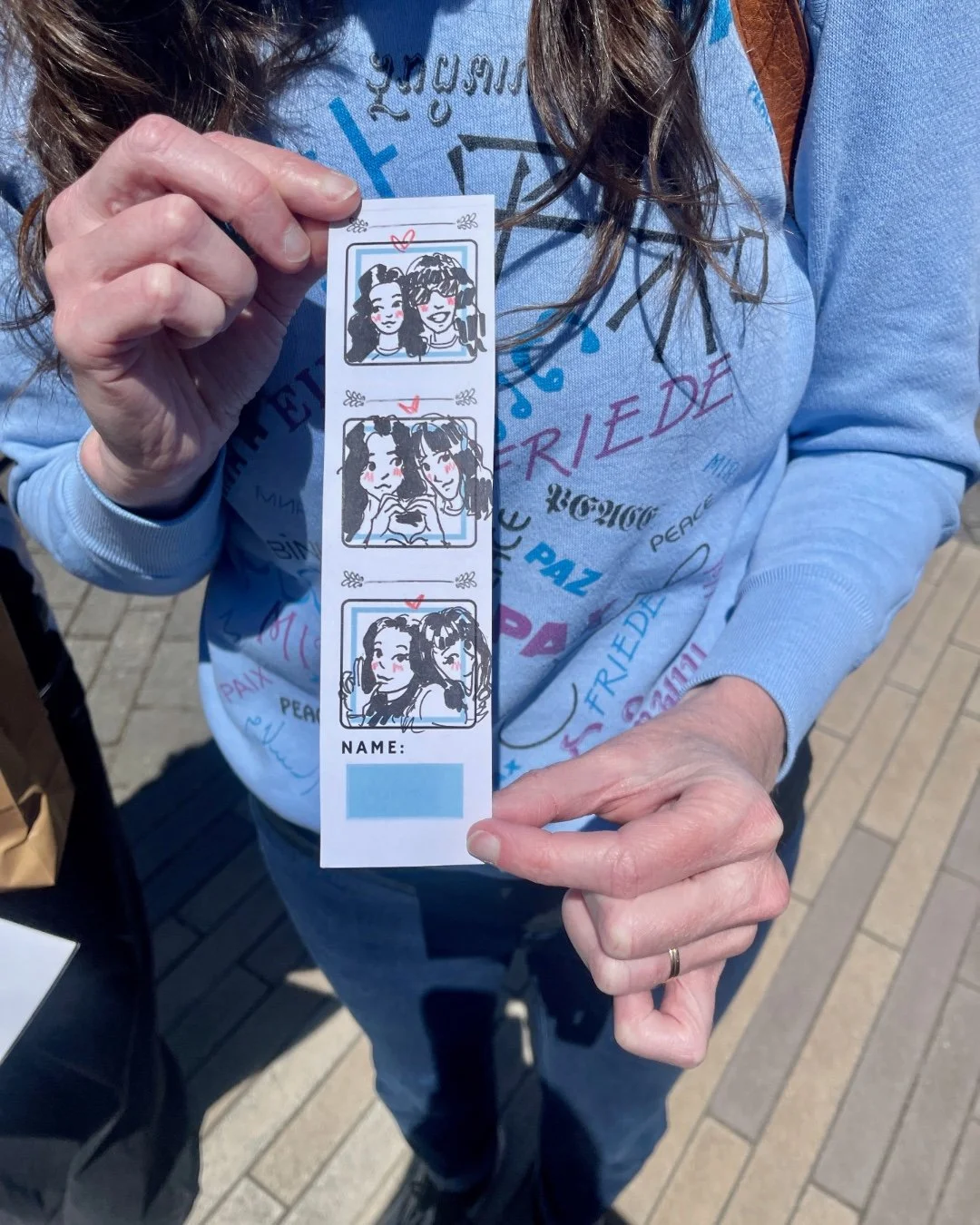Custom photo strip doodles by @estiespopart will be back at our August 23rd market! Bring your bestie, a loved one, or simply pose with your beautiful self and get a fun keepsake art piece made just for you. 🩷