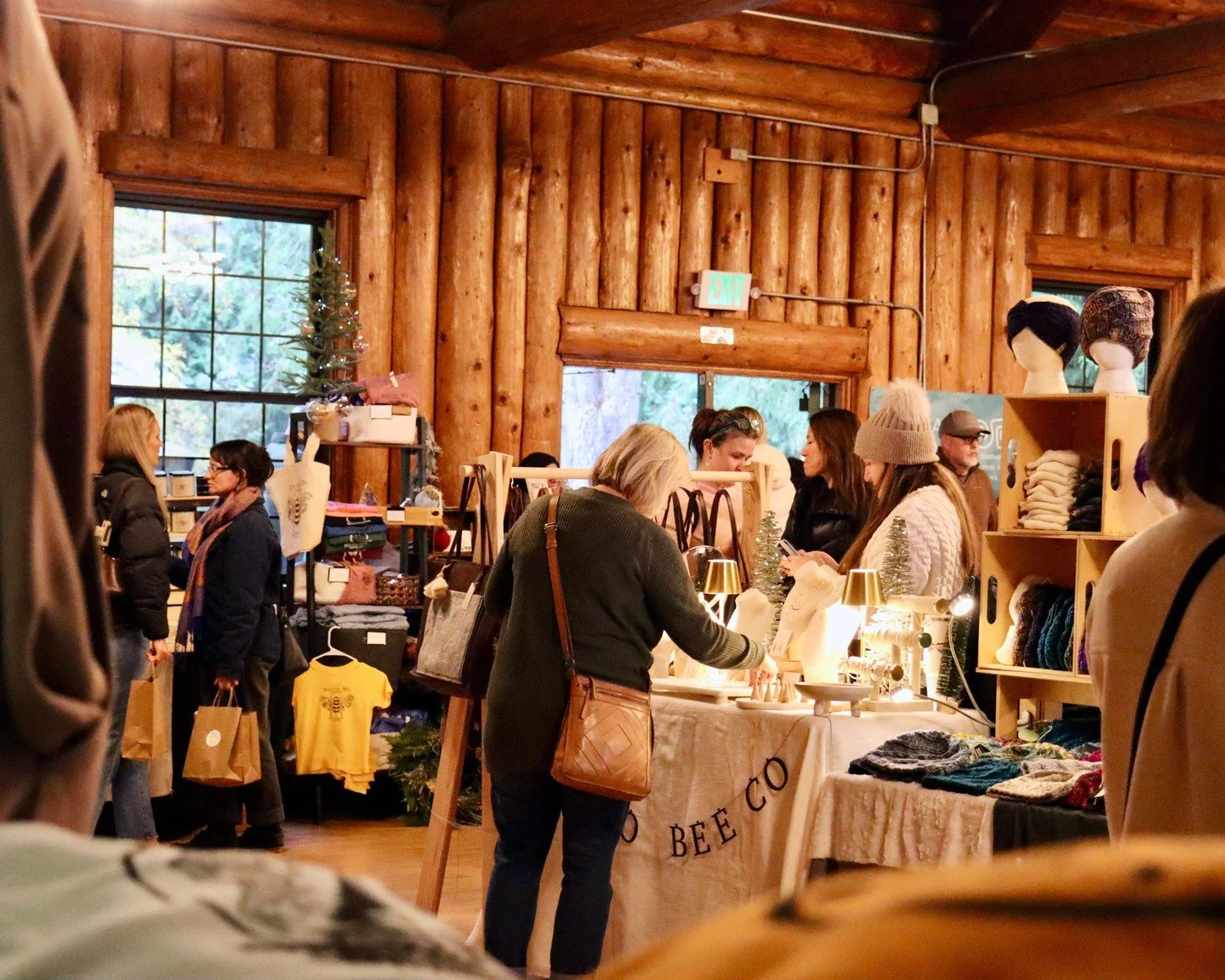 In just one month, we'll be back at the Hillcrest Lodge for our first Holiday Market weekend of the season! Stop by Valley Made on Nov 14 &amp; 15 from 10am-4pm for the chance to shop small, connect with community, and soak in all the festive vibes🍂