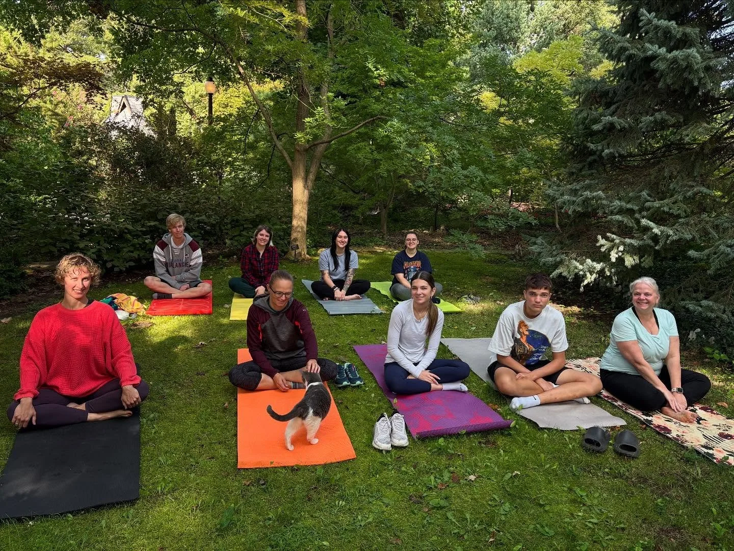 It was a perfect day for rest and relaxation @thebartlettarboretum 🧘&zwj;♀️☀️ Surrounded by nature, good energy, and a little extra purr-sonal touch&hellip; because honestly, who wouldn&rsquo;t want a cat to join in on yoga? 🐾