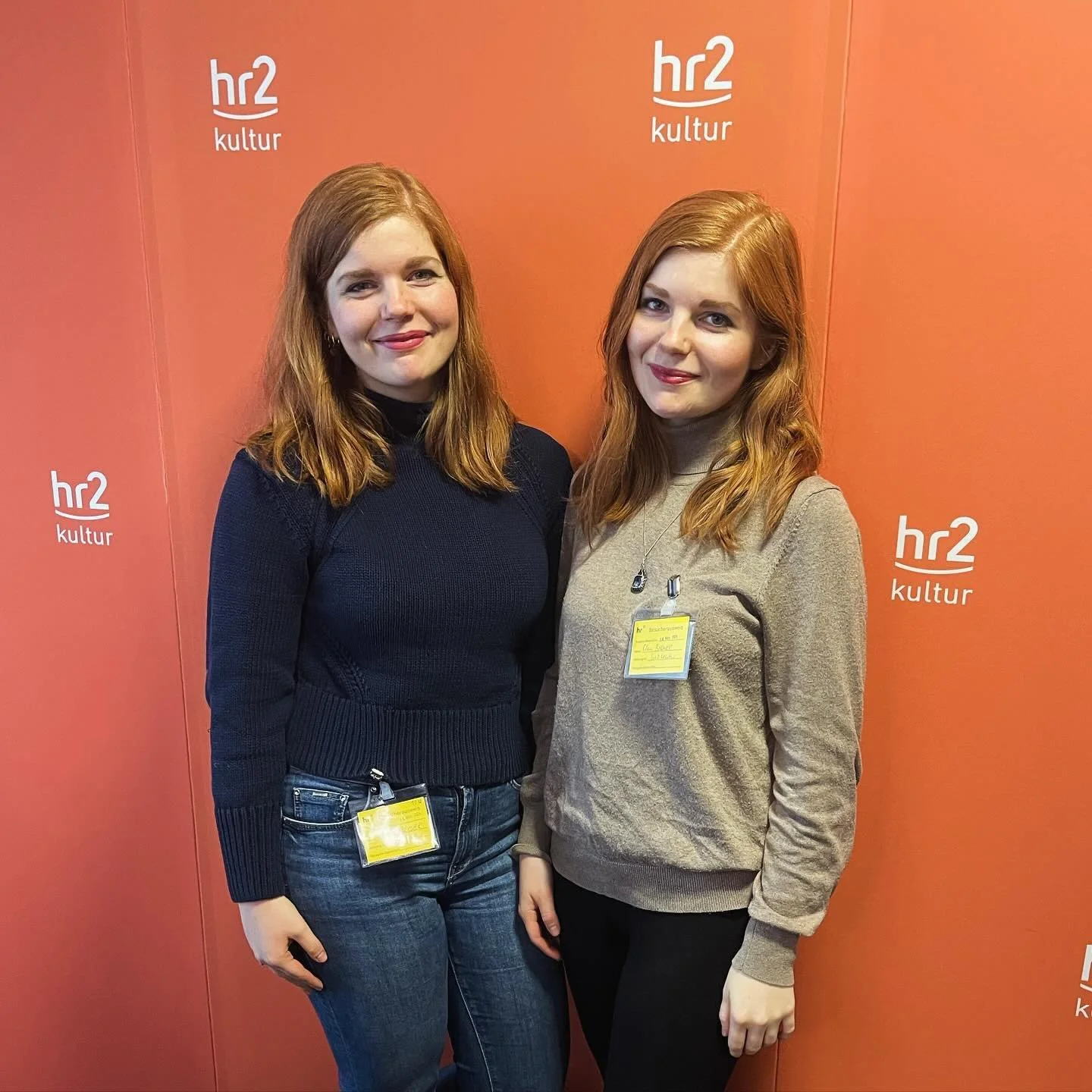Tune in today at 17:00 h on HR2 Kultur! 🥳❤️ Beautiful way to start the week after an extraordinary weekend with Karolinenfest 🎶🎶 #radio #interview #hr2kultur #pianoduo #karolinenfest #frankfurt #twins