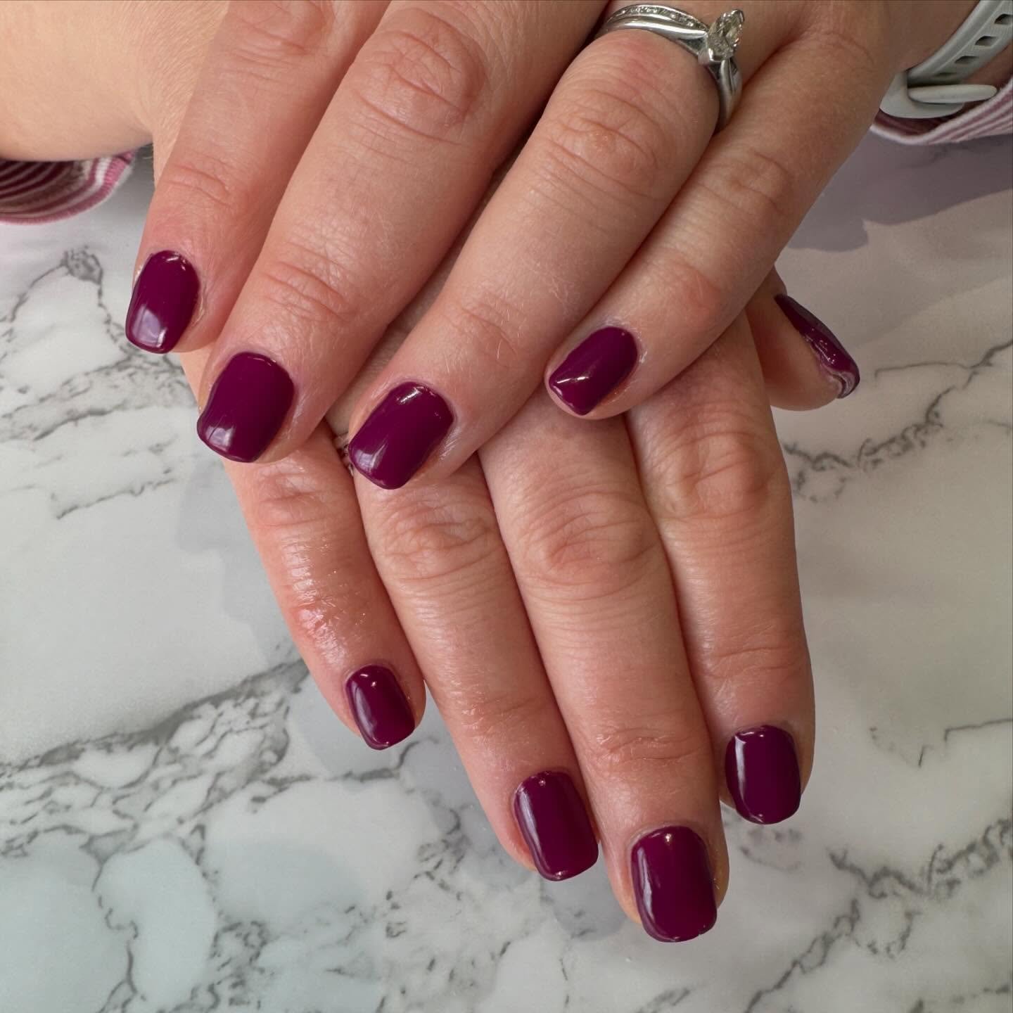 Despite the storm ☔️⛈️ we are still here to provide you with pretty nails 💅🏻

Using ~ 
~ Mulberry #premiergel 

We hope everyone is taking care out there, it&rsquo;s horrid 🌫️ 
Stay warm 🧣
See you soon xxx

📞 01872 303448 
👩&zwj;💻 adore-beauty