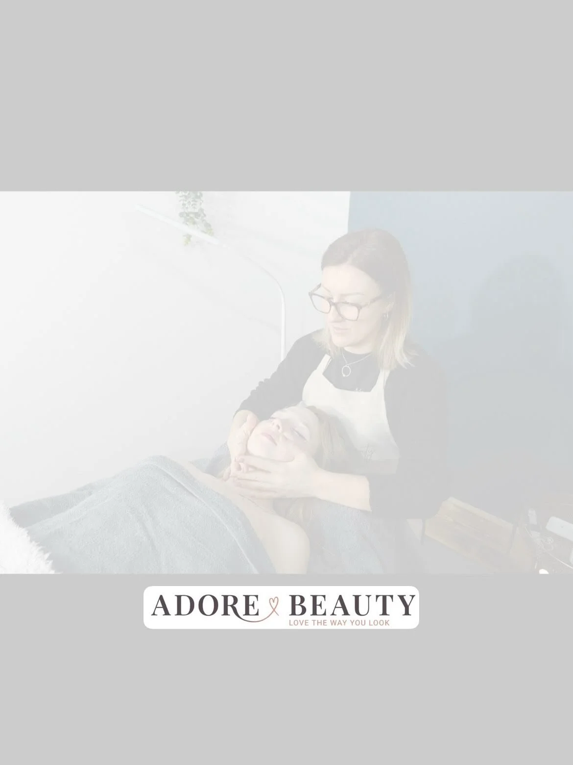 ~ M A S S A G E S @ A D O R E ~ 

Here are just a few benefits &hellip;.
Promotes relaxation
Relieves pain
Reduces stress and anxiety 
Improved circulation 

✨✨✨
Massages we offer ~ Therapeutic / Back / full body, Indian Head, Reflexology, Pregnancy 