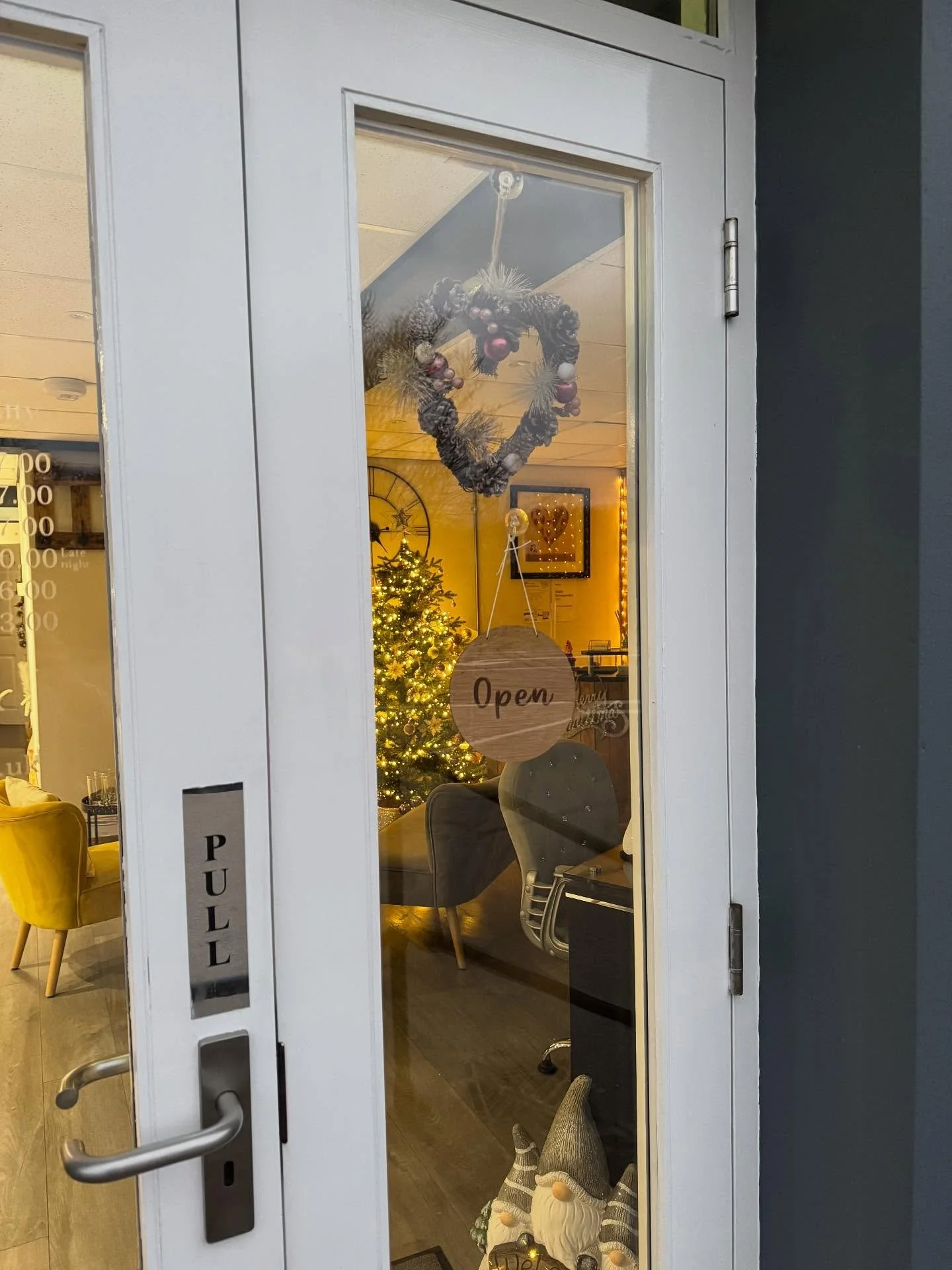 A L L  A B O U T  C H R I S T M A S 🎄🎄🎄

Christmas has landed at Adore Beauty 😍

We can&rsquo;t wait to welcome you into Adore this Christmas 🤩✨❤️

#2025christmas #salon #hairandbeauty #christmas