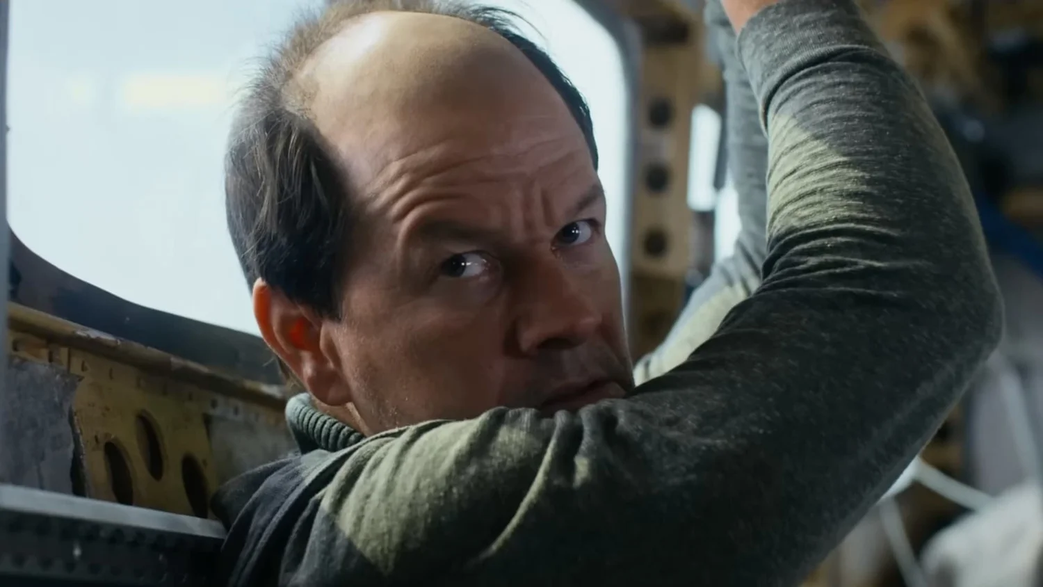 FLIGHT RISK Gets Starz Streaming Premiere Date — When To Stream