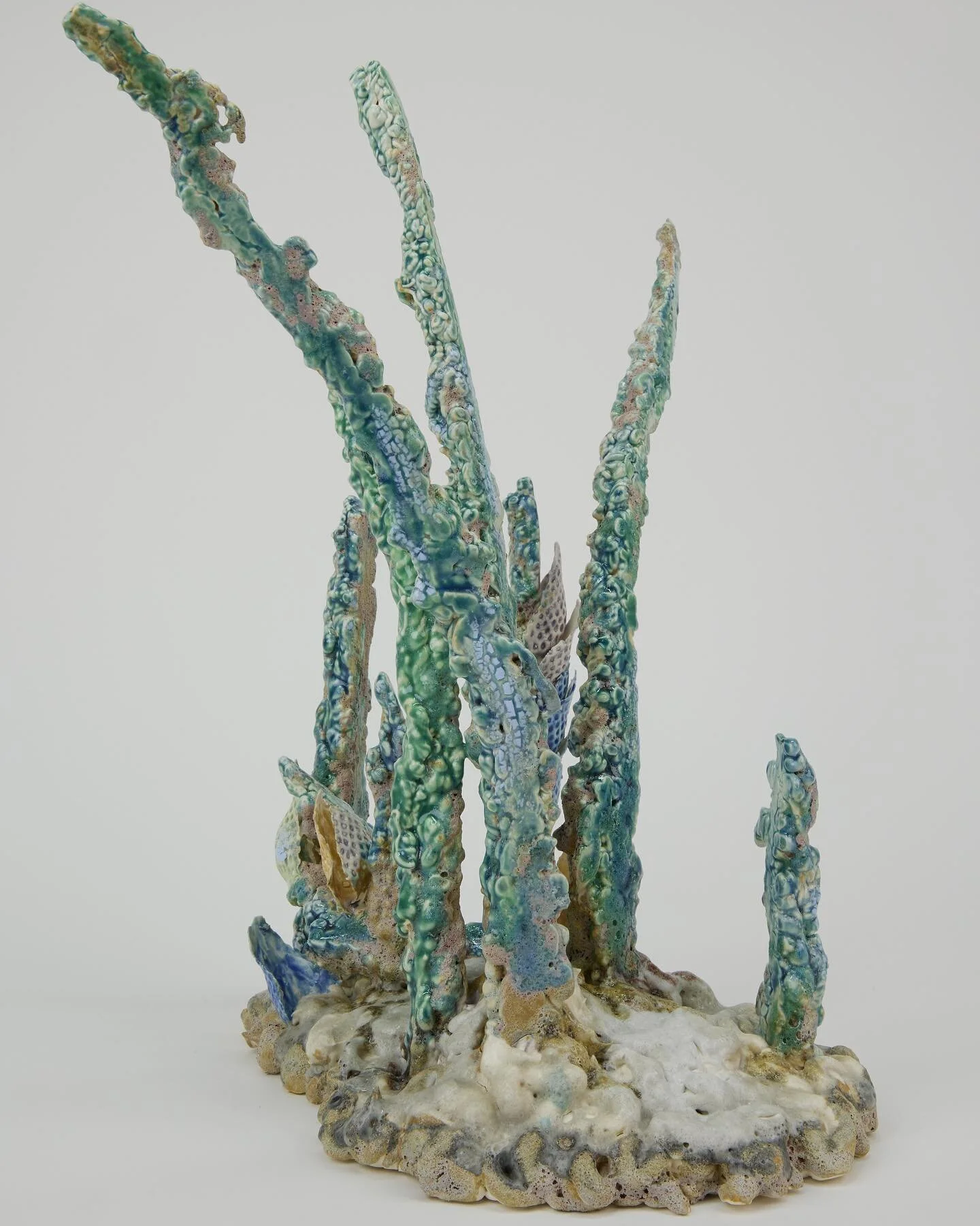 Work in progress for upcoming degree show, really exciting with this piece. The feeling of growing from abandoned land and blurred line between the reality with virtual.

@rcaceramicsandglass 
#clay #ceramics #glaze #porcelain #imagination #mucus