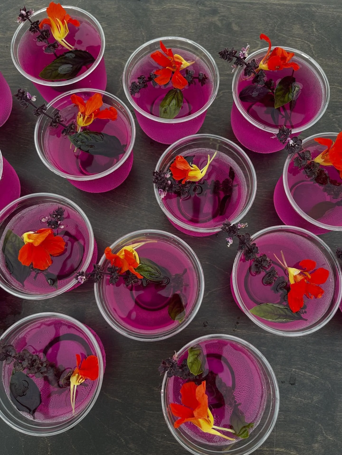 What's your vibe? 
Either way we're here to make your welcome drinks cute and add that magic sparkle to guest arrival 💖
@cedarmerefarm 

🏷️ mobilebar mobilebartender cville wedding greene co party cute cocktails