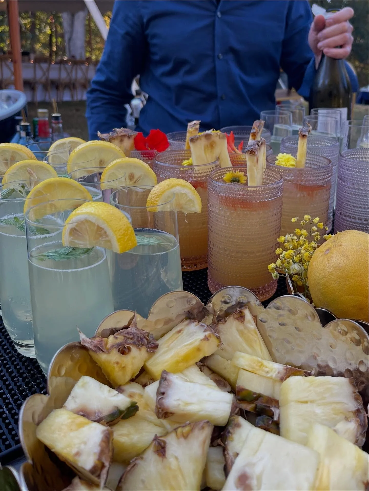 Such a special day celebrating Z&amp;P!! Their laughter and zest for life is infectious and it was such an honor being the one to make drinks for their wedding 
Specialty drinks: 
🍋yuzu hugo spritz 
🍍autum daiquiri 
Thank you to 
@aboutthymeevents 