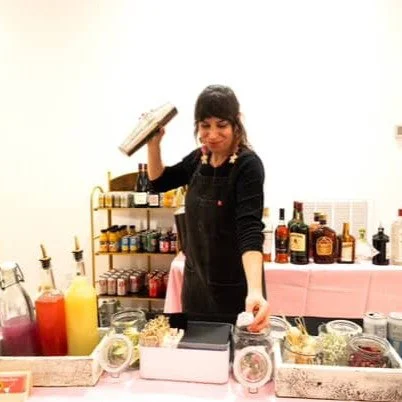 POV: You booked the bar your guests won&rsquo;t stop talking about. 

Swipe to see the magic 💕