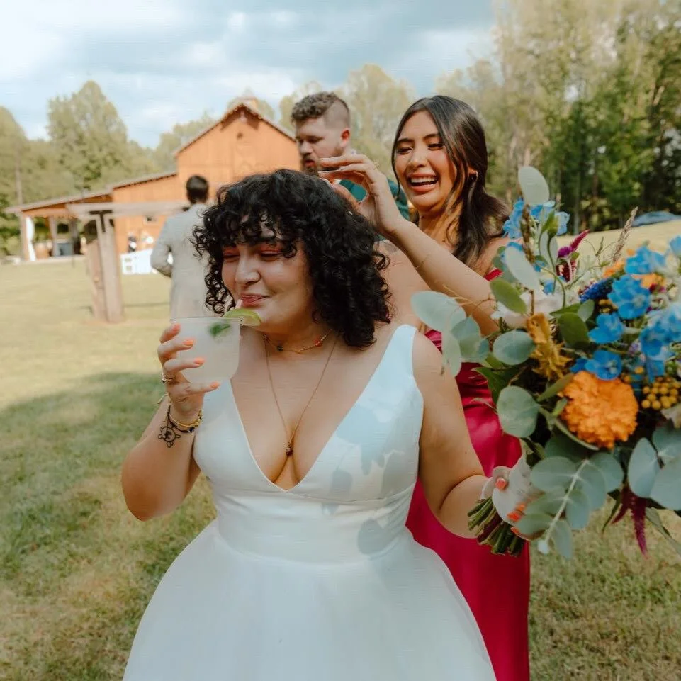 BABE ALERT!! Can't wait to spoil all our upcoming Spring 2026 babes with cutie pie cocktails (and mocktails 😘) 
We still have some 2026 dates available for your next party!! Check out our website and say hi!!

main babe: @vickss.m 
photo: @rileejack