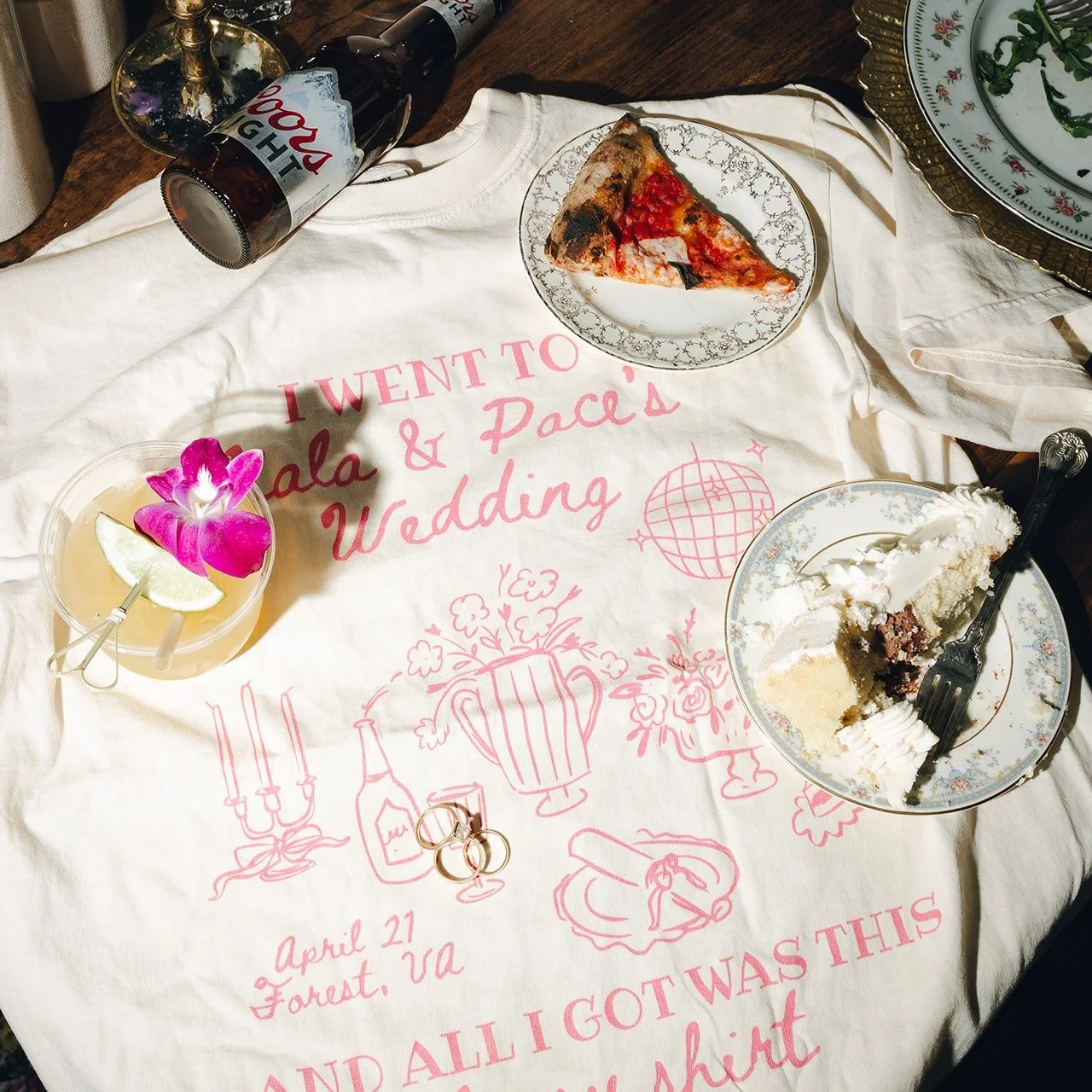 Pizza, cake, and cocktails&hellip; because balance 💁&zwj;♀️

🍕@slice.versa 
🍰 @pearlsbakeshoppe 
📸 @elyselanephotography 
💒 @vaughanhouse