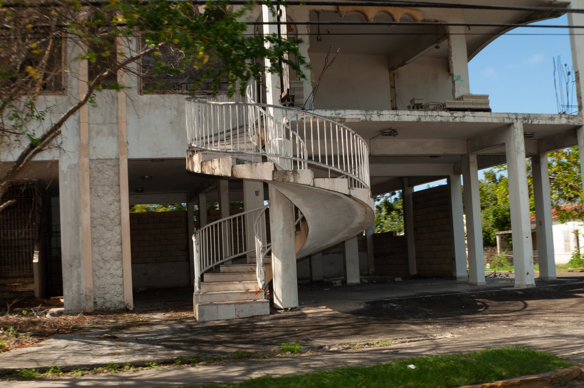 Abandoned spiral