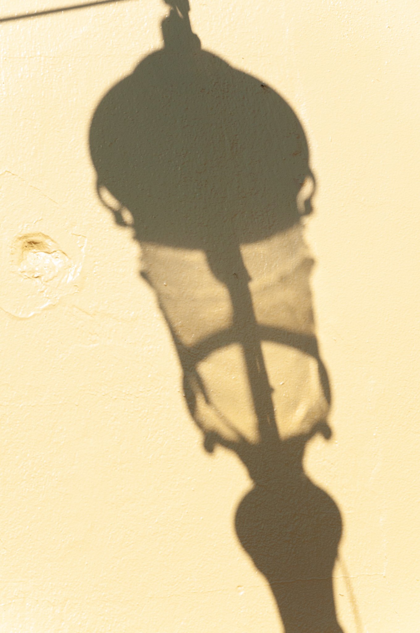 Lantern shadow