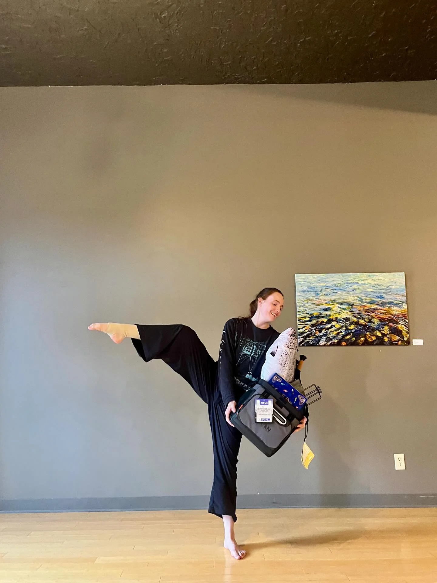 Unable to attend Illuminate next week? Our Virtual Auction sponsored by @prairiefamilymed is the perfect opportunity to support from afar✨ We are so grateful to all the fabulous local businesses that donated to make this possible &amp; we can&rsquo;t