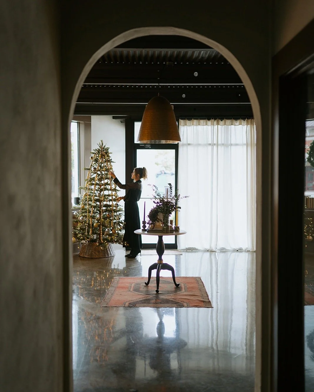 All is calm, and your hair will shine bright with our Biologique Recherche Scalp Treatment. Relax and unwind with us before the holidays. ✨

#TheSkinhouse #BiologiqueRecherche #ScalpCare #HealthyHair #ColumbiaSC