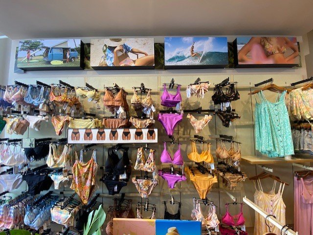 WOMENS GRAPHICS 4.jpg