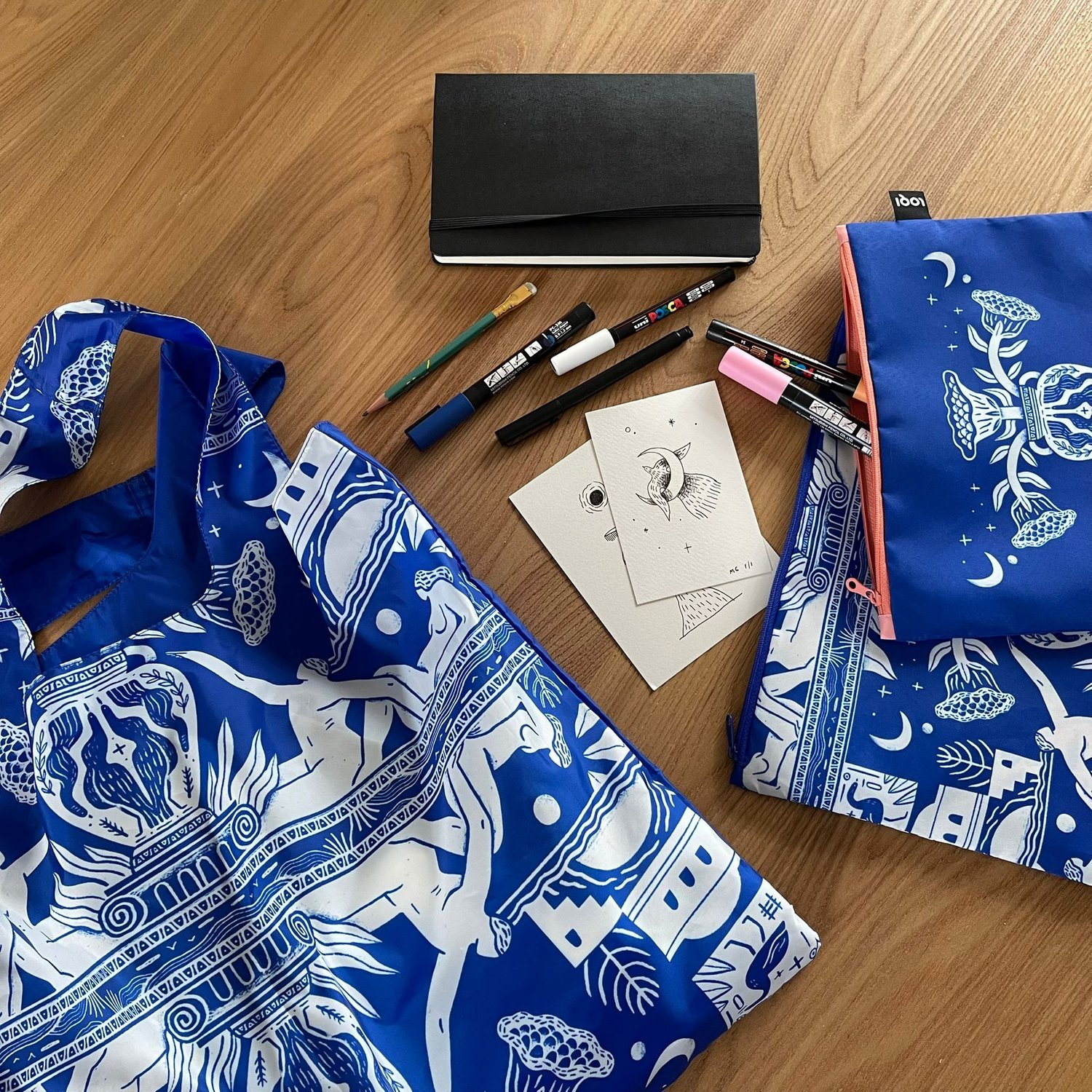 MARK CONLAN: LOQI: BAGS4.jpg