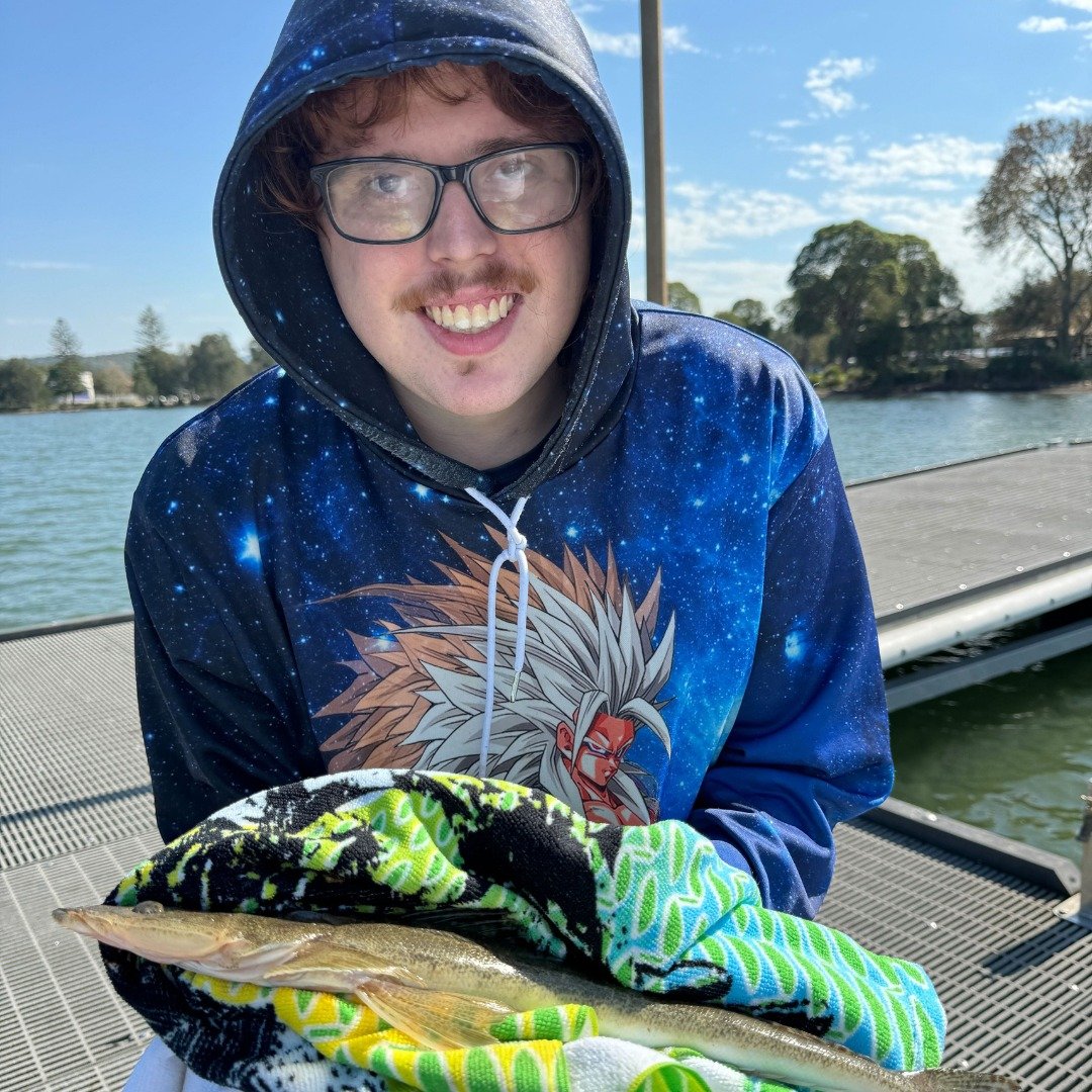 A sunny day out on the dock! ☀️ We spent the day patiently fishing and ended up catching this beauty! Luckily for this fish it was too small, so we let it swim away to see another day! Fishing is one of the many activities we offer at DAS, whether yo