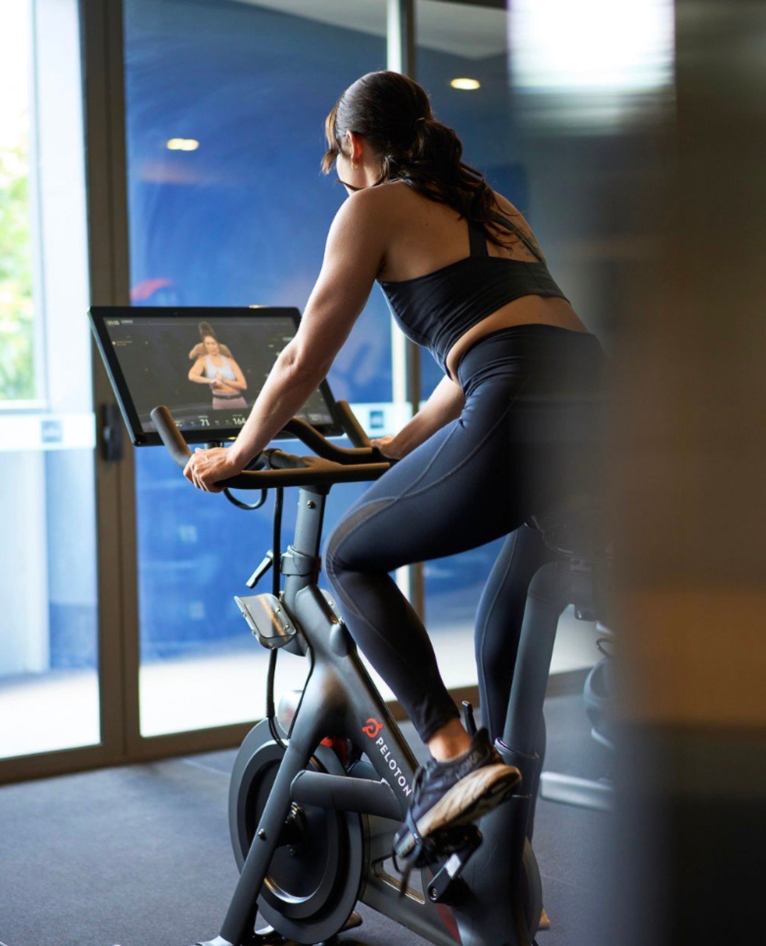 Elevate your stay with us!

Experience perfection with our state-of-the-art gym, boasting top-notch equipment including the Peloton bike. Your fitness goals meet luxury and convenience under one roof 🤎