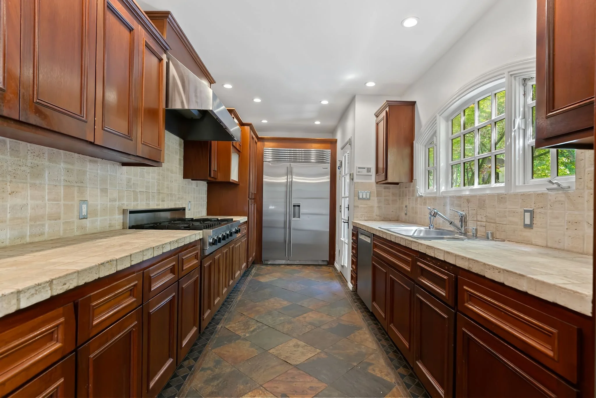 312 S El Camino Dr-13.jpg