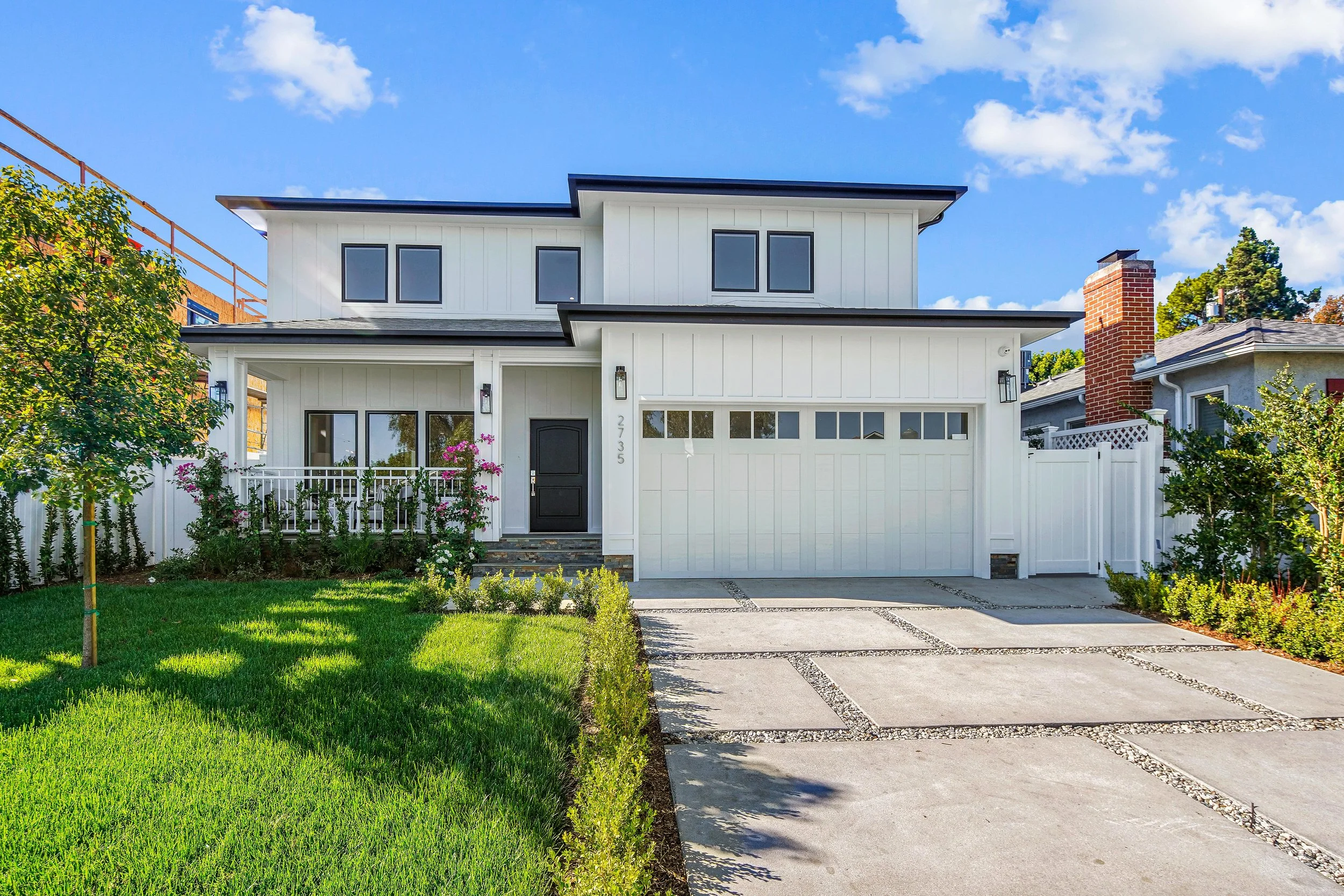 2735 Oakhurst-4.jpg