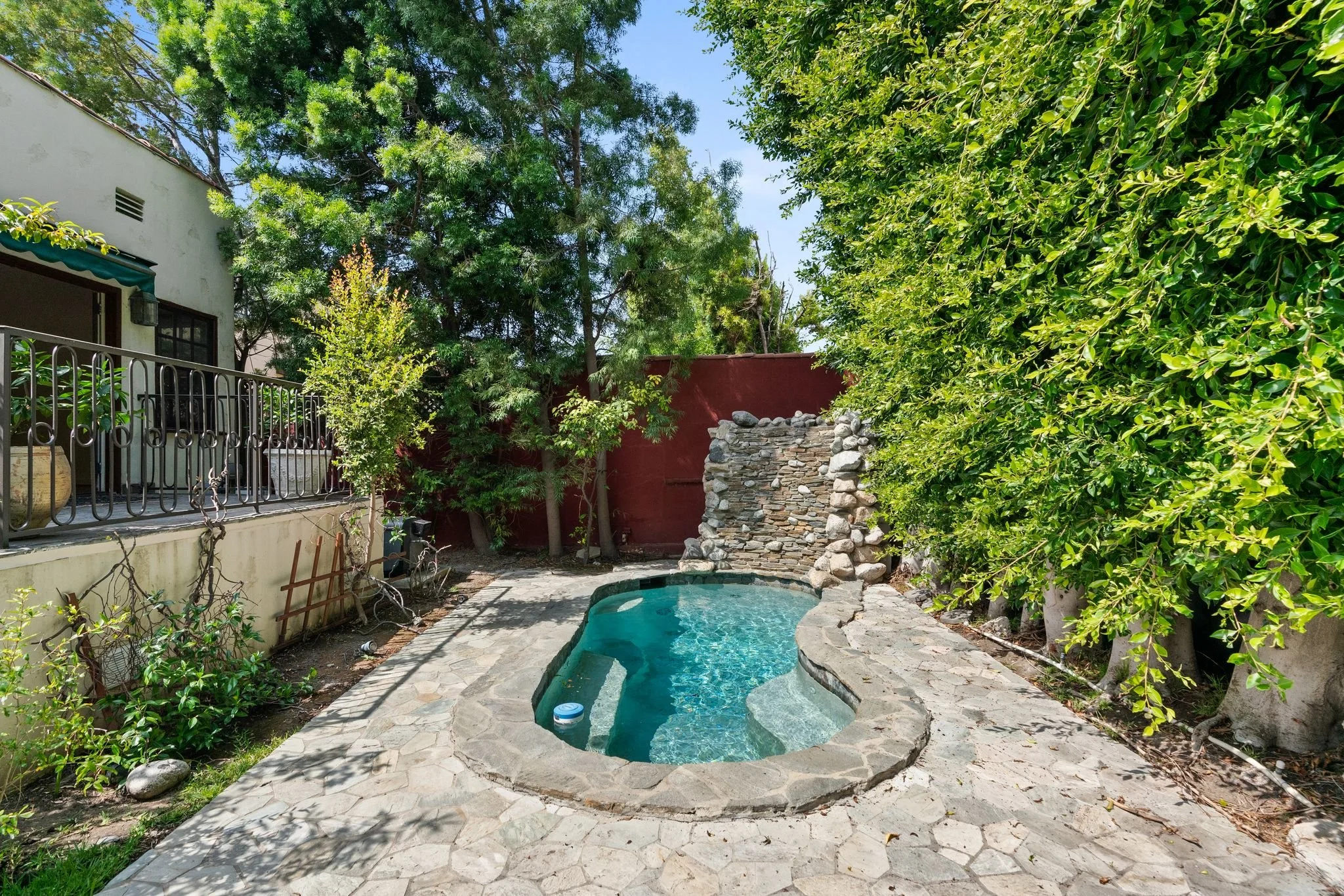 312 S El Camino Dr-31.jpg