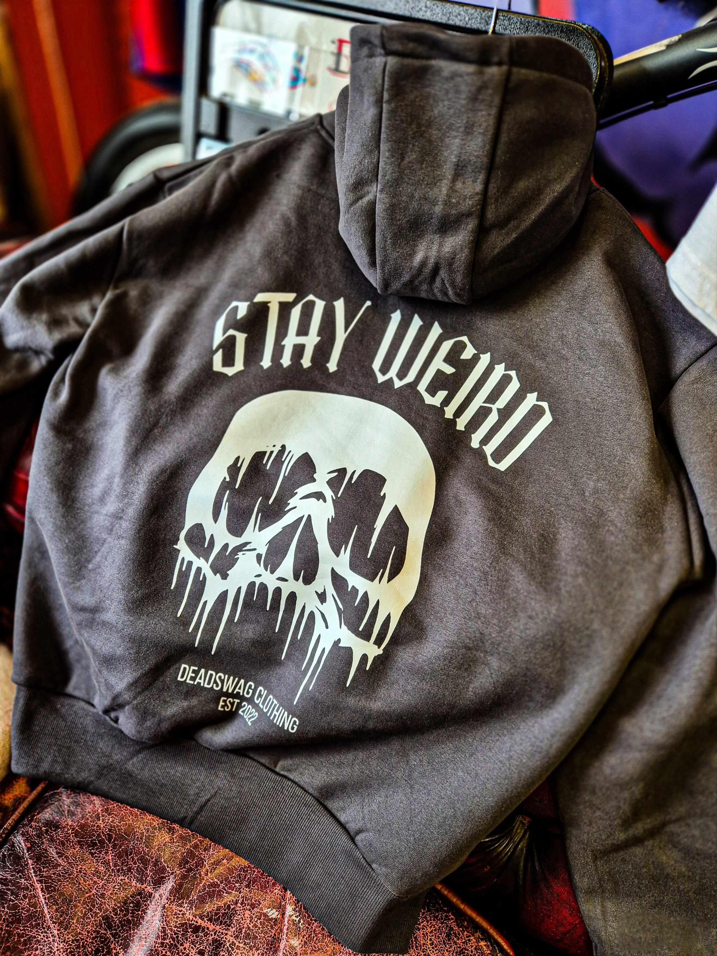 Stay Weird 2025 – Heavyweight Hoodie