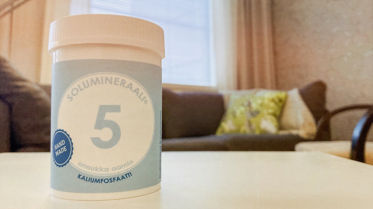 Solumineraali® 5 Kaliumfosfaatin saat Soluakatemian uudenlaisesta solumineraalikaupasta.