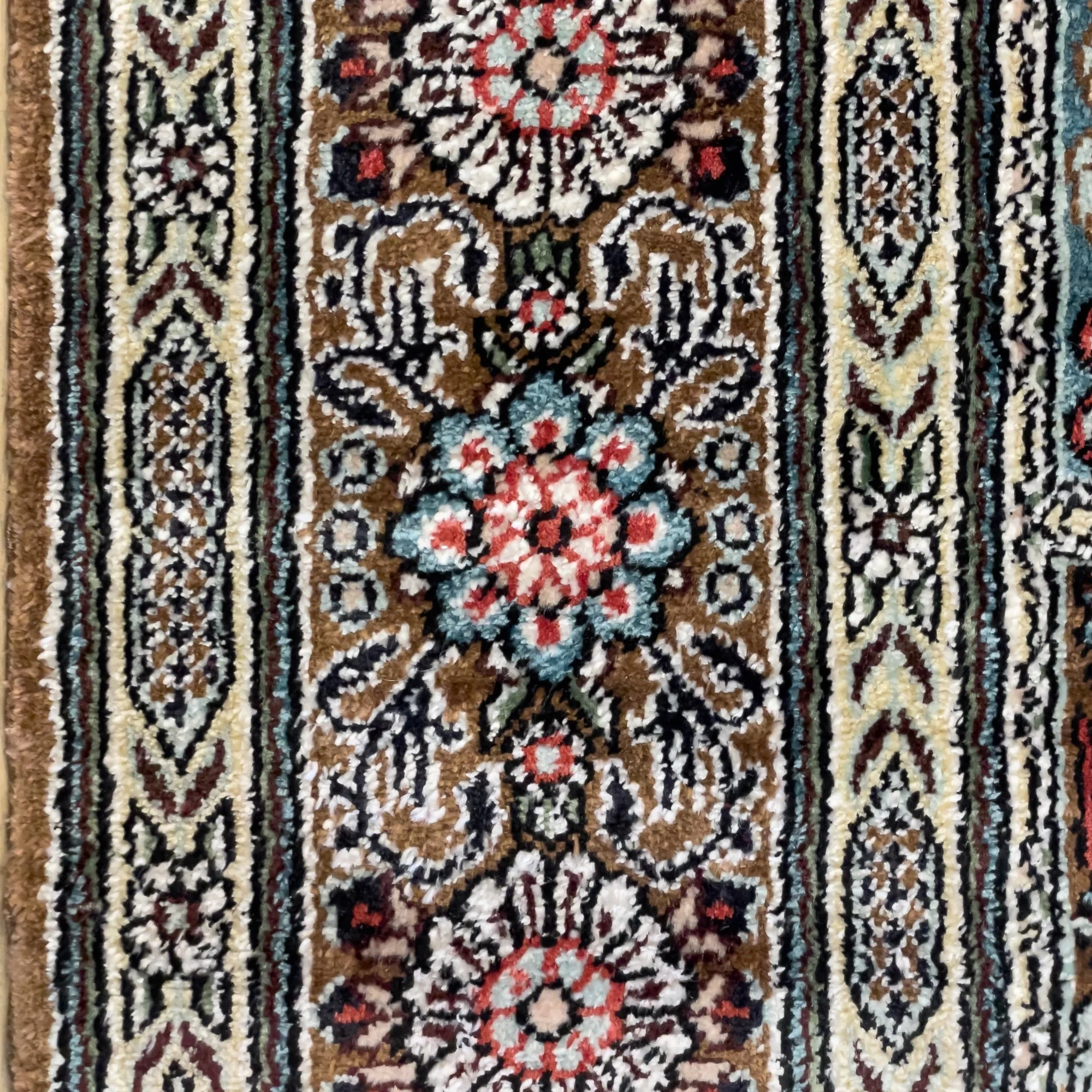 Hereke_design_rug_silk_handmade_rosewood_gallery7.jpg