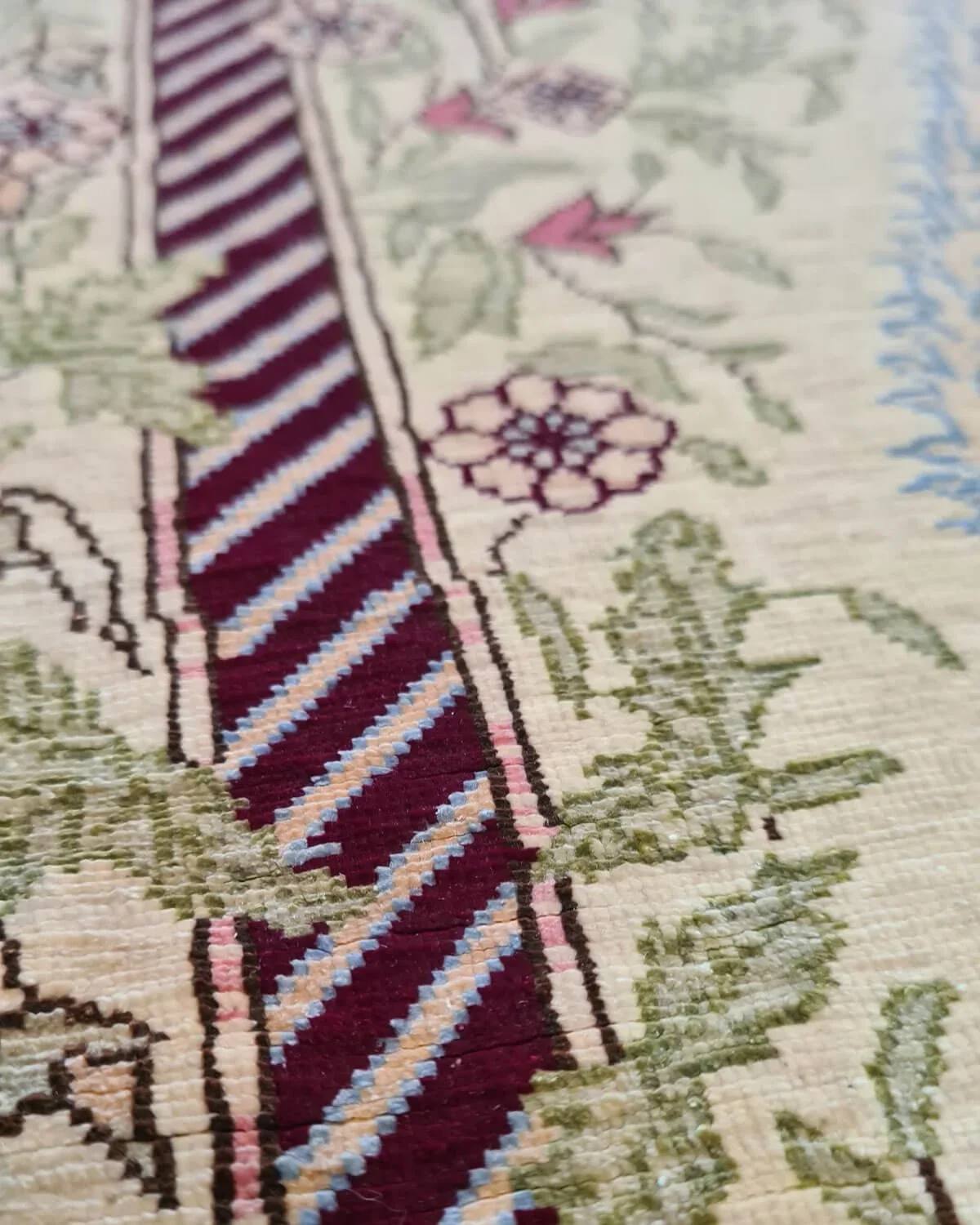 Hereke Silk Turkish Rug 1070s Vintage Rosewood Gallery London4.webp