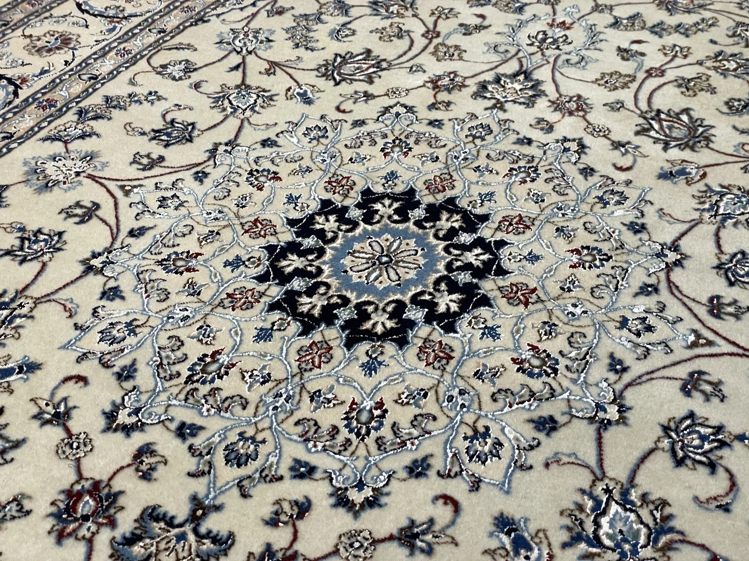 Nain Wool Silk Handmade Handwoven Rug_Cream_Blue_Rosewood Gallery3.webp