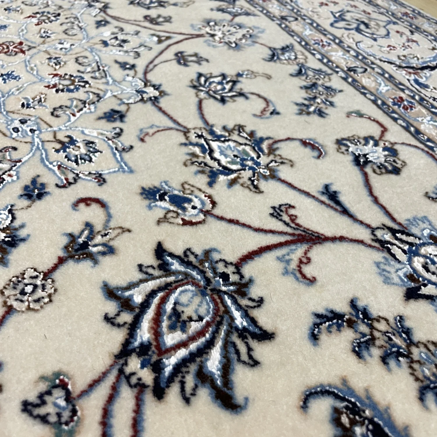 Nain Wool Silk Handmade Handwoven Rug_Cream_Blue_Rosewood Gallery1.webp