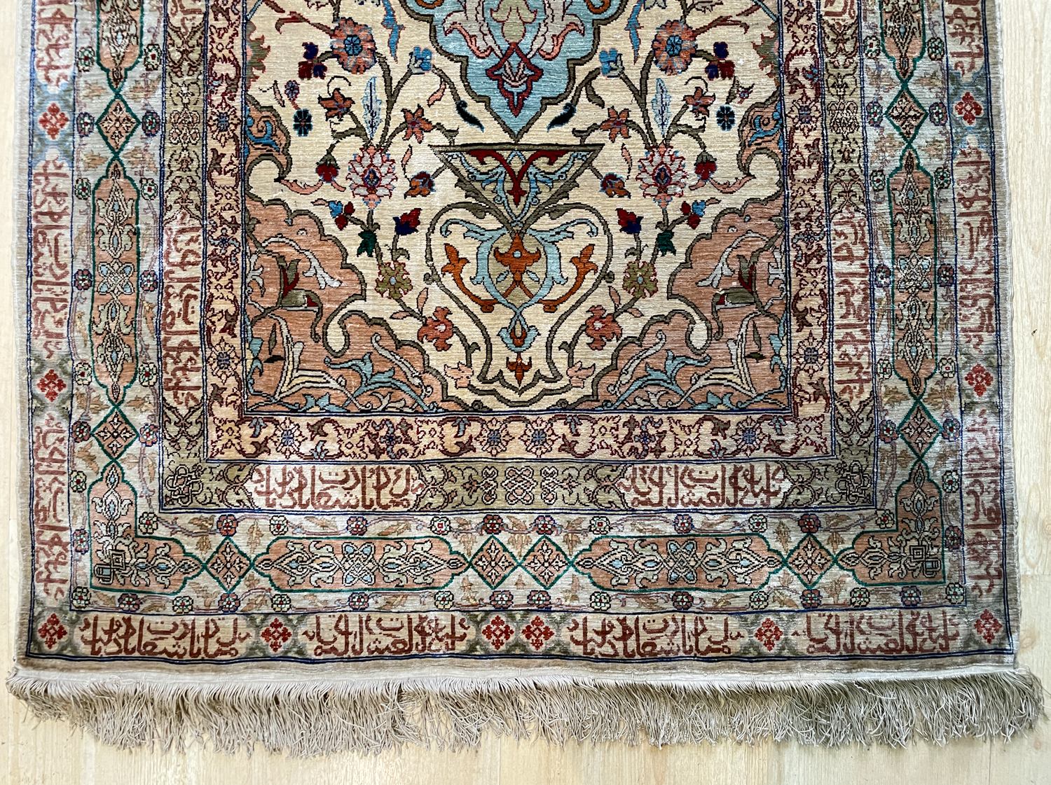 Hereke silk 1960s5.webp