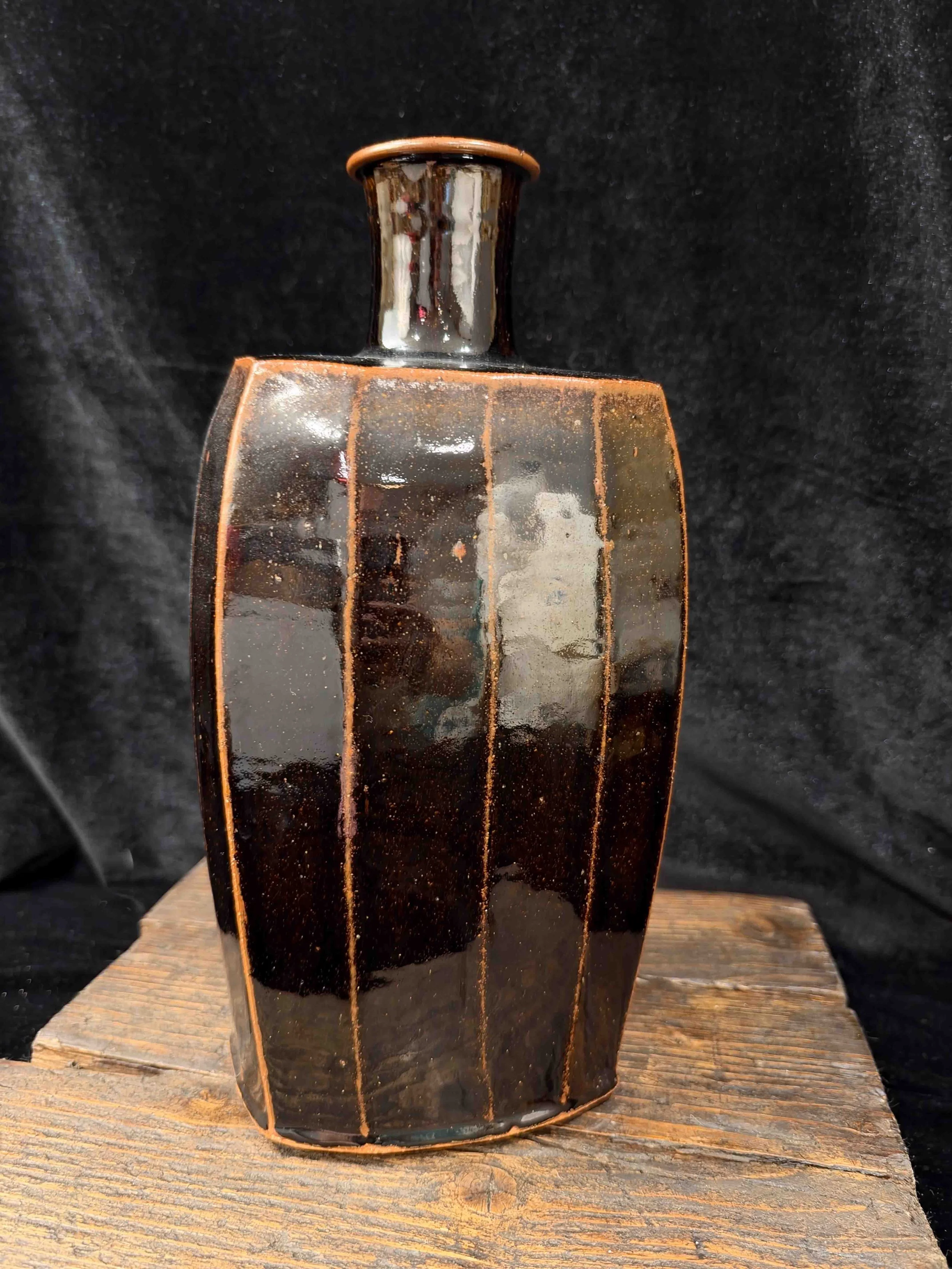 Phil Rogers - Rectangular faceted bottle - view 3.jpg